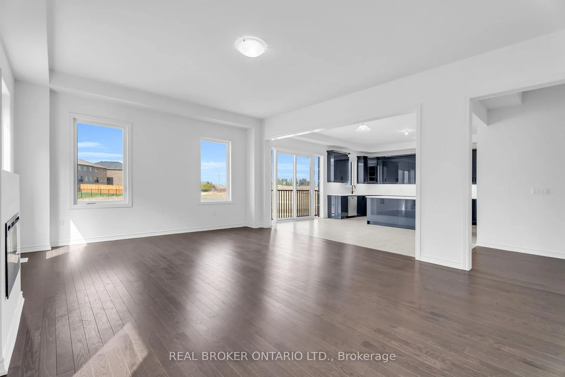 Photo 17 of 430 VanDusen Avenue, Southgate — HOMEH