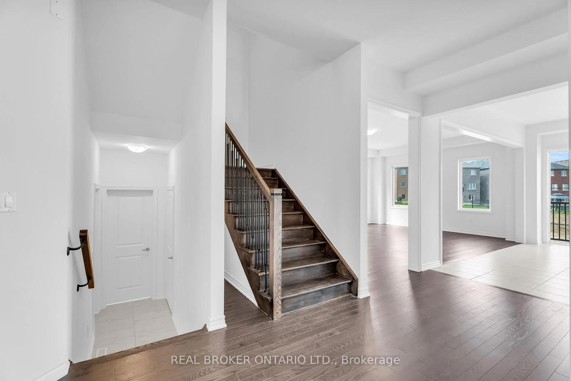 Photo 34 of 430 VanDusen Avenue, Southgate — HOMEH