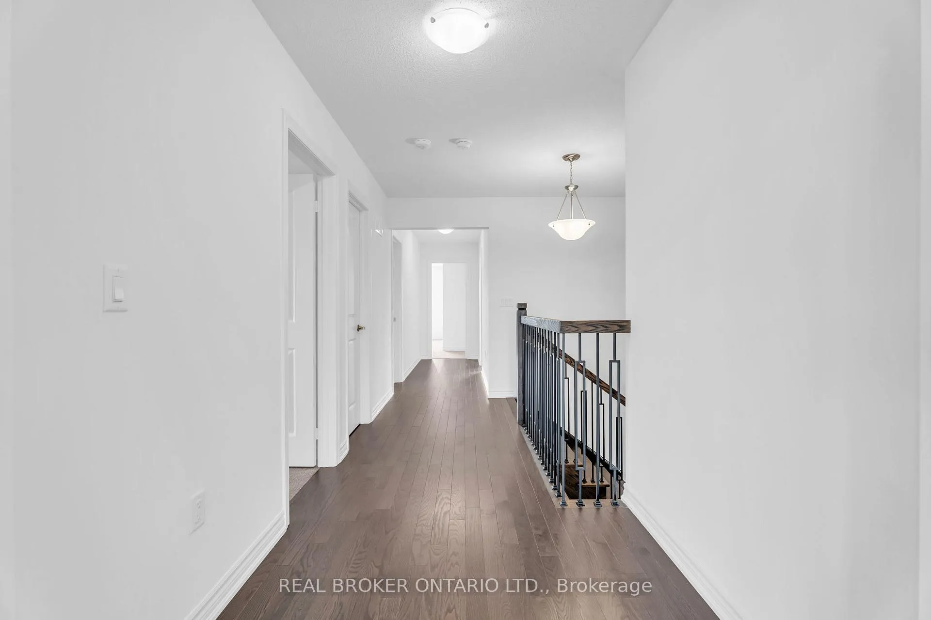 Photo 35 of 430 VanDusen Avenue, Southgate — HOMEH