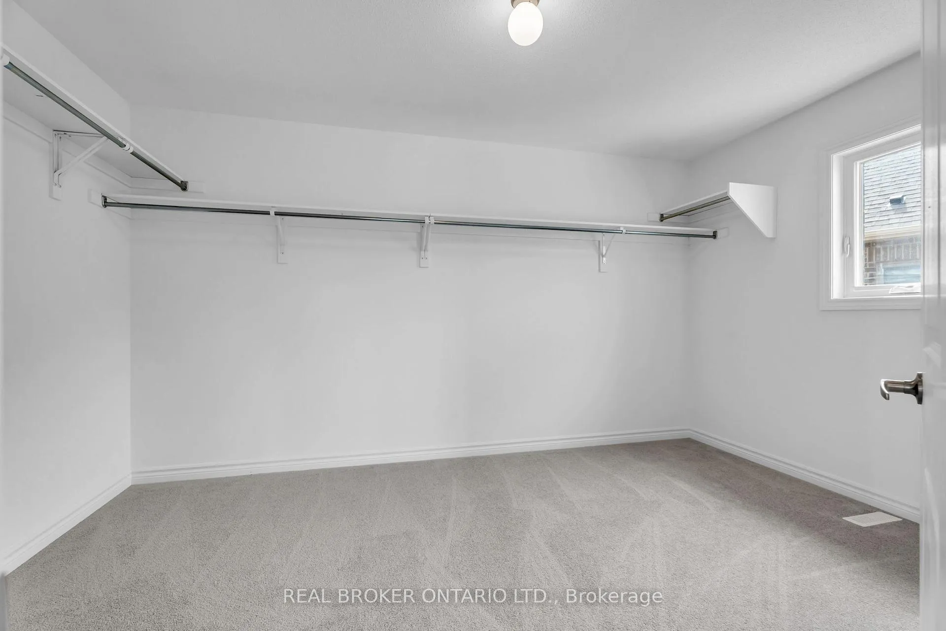 Photo 41 of 430 VanDusen Avenue, Southgate — HOMEH