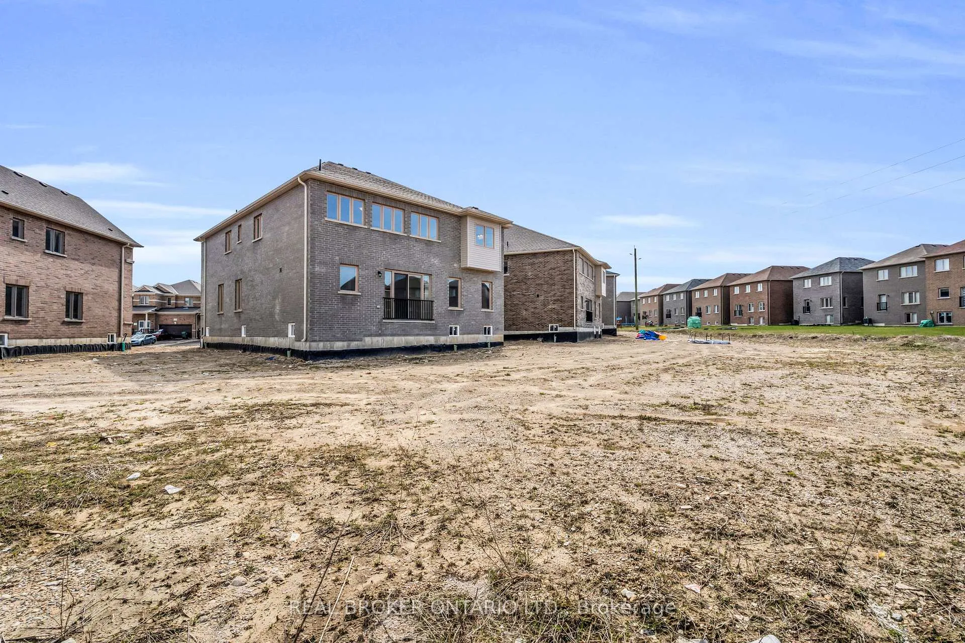 Photo 52 of 430 VanDusen Avenue, Southgate — HOMEH