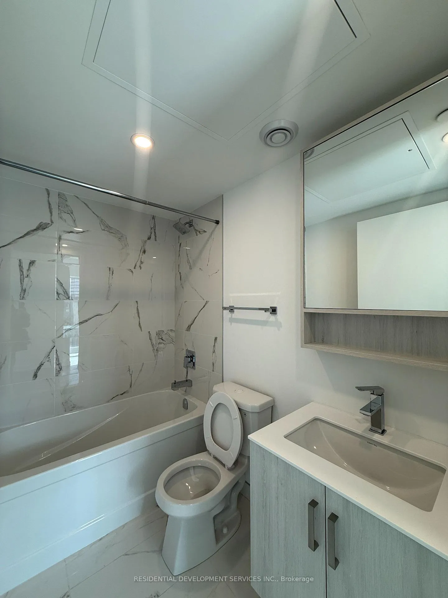 Photo 8 of Unit 1510, 88 Queen Street, Toronto, Church-Yonge Corridor — HOMEH