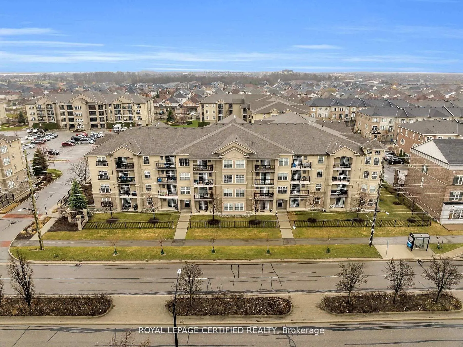 Photo 4 of Unit 308, 1340 Main Street E, Milton, Dempsey — HOMEH