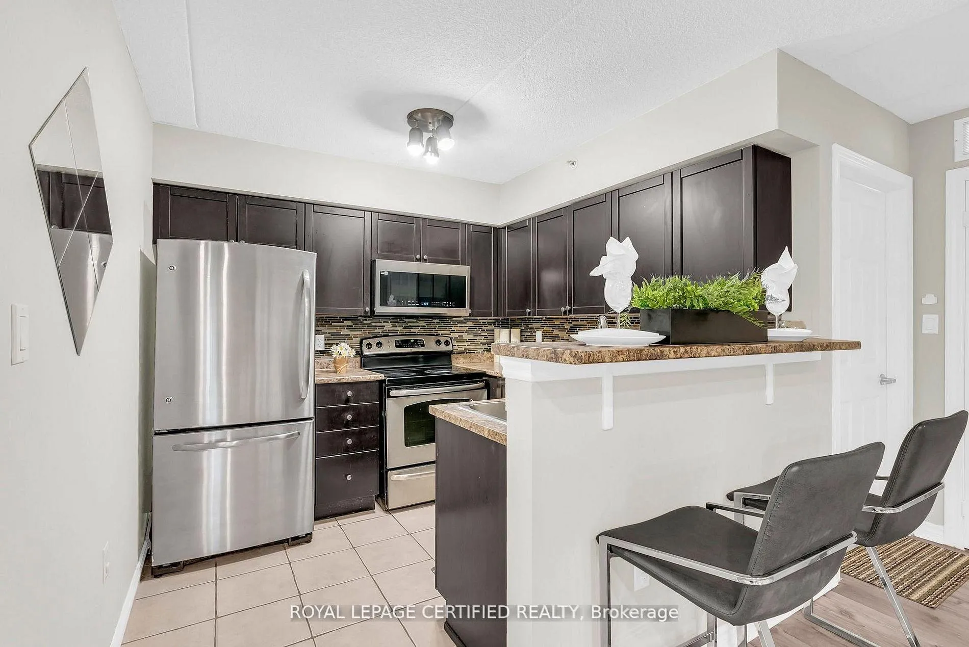 Photo 11 of Unit 308, 1340 Main Street E, Milton, Dempsey — HOMEH