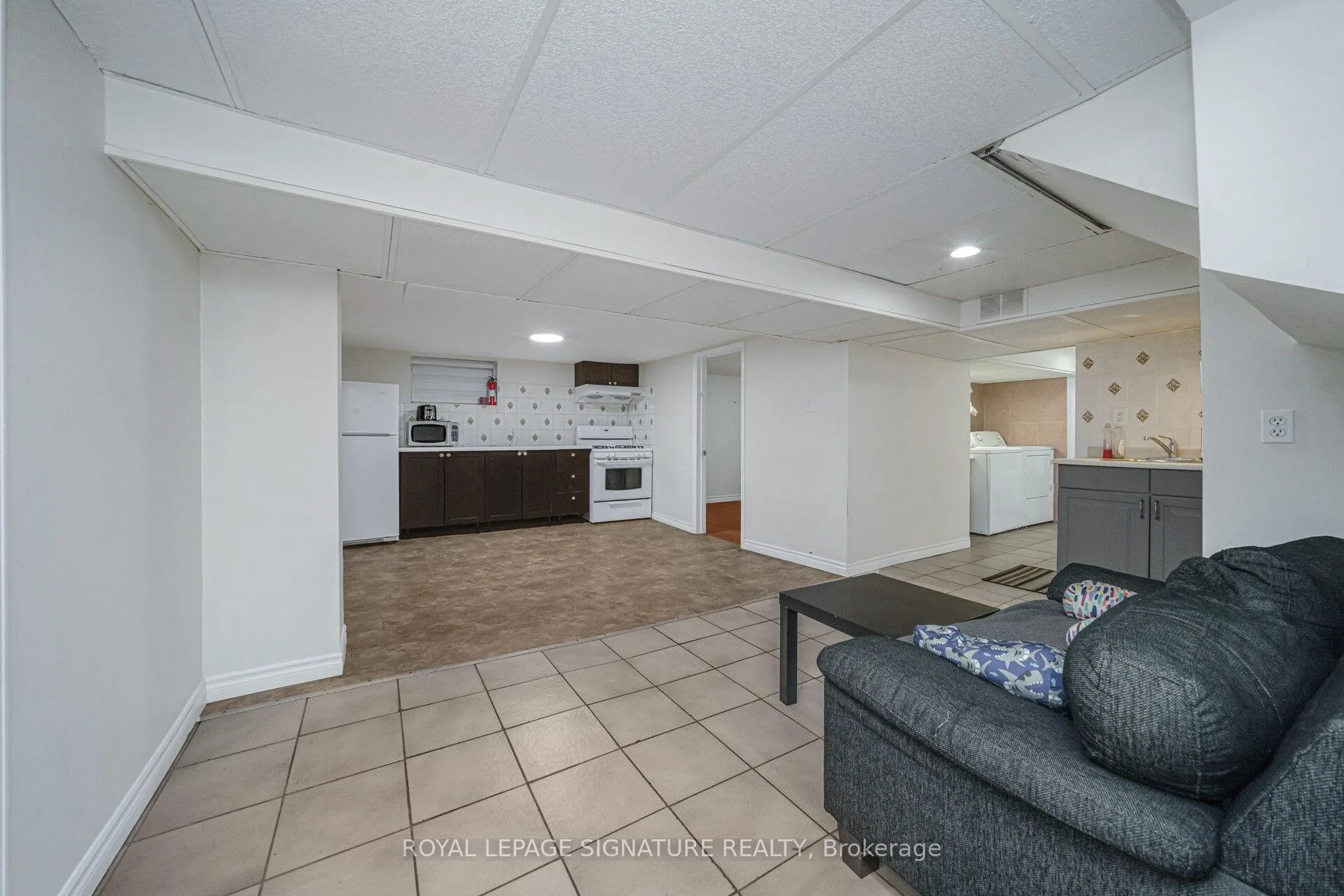Photo 16 of 69 Glenmount Avenue, Hamilton, Ainslie Wood — HOMEH