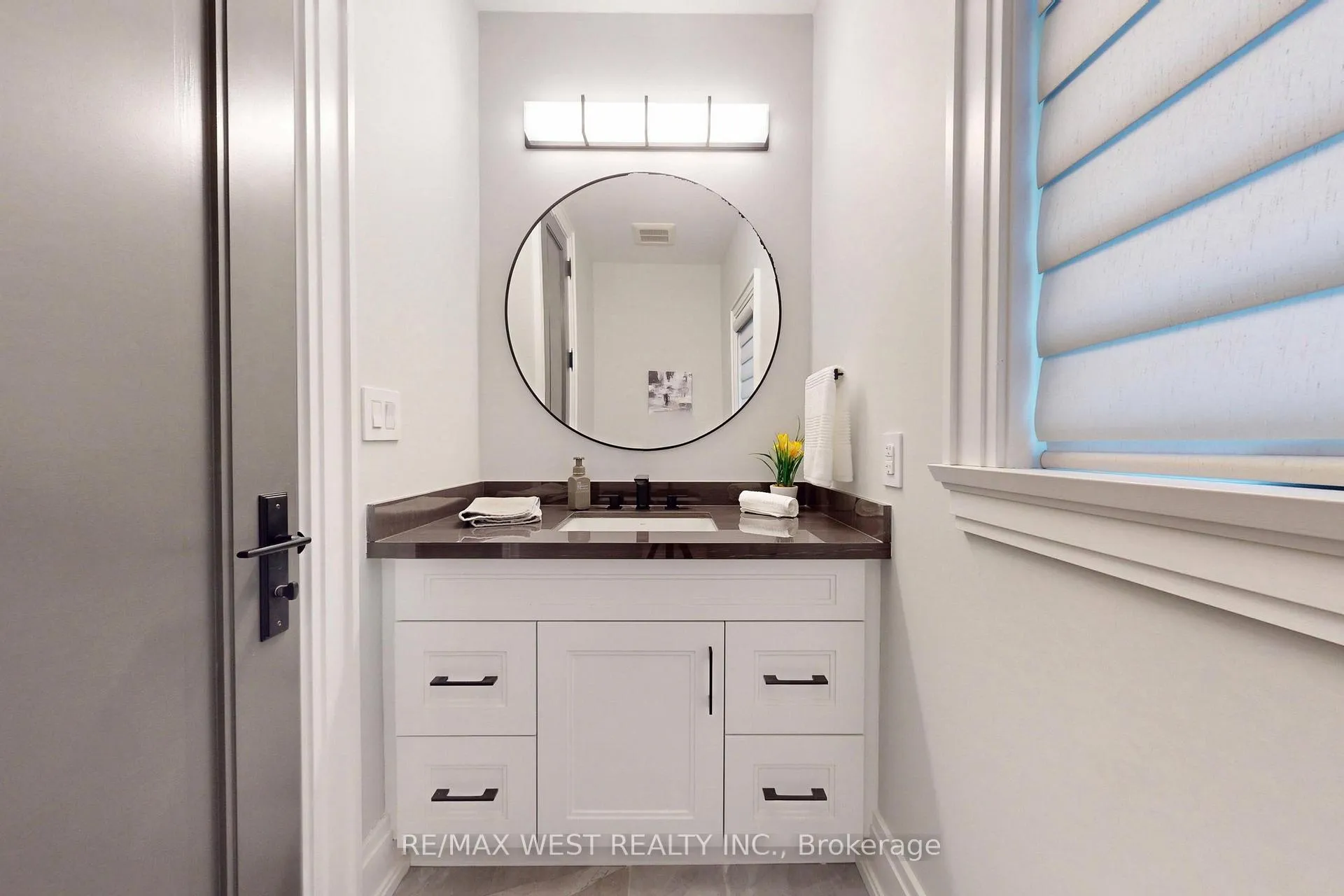 Photo 17 of 222 Connaught Avenue, North York, Newtonbrook West — HOMEH