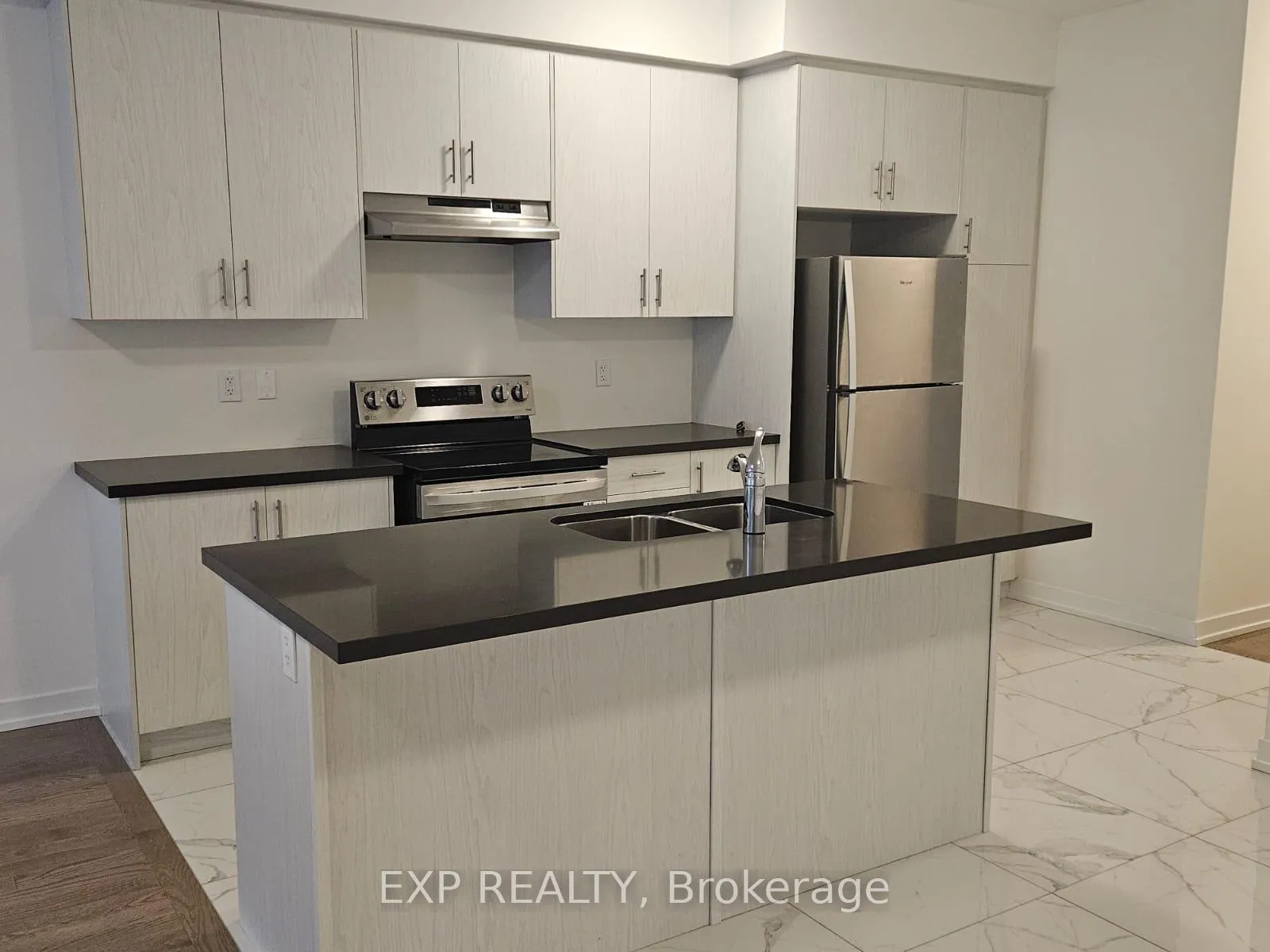 Photo 5 of 159 Haldimand Street, Vaughan, Kleinburg — HOMEH