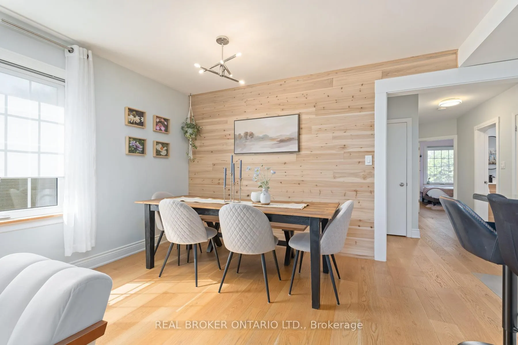 Photo 13 of 15 Byron Street, Halton Hills, Georgetown — HOMEH