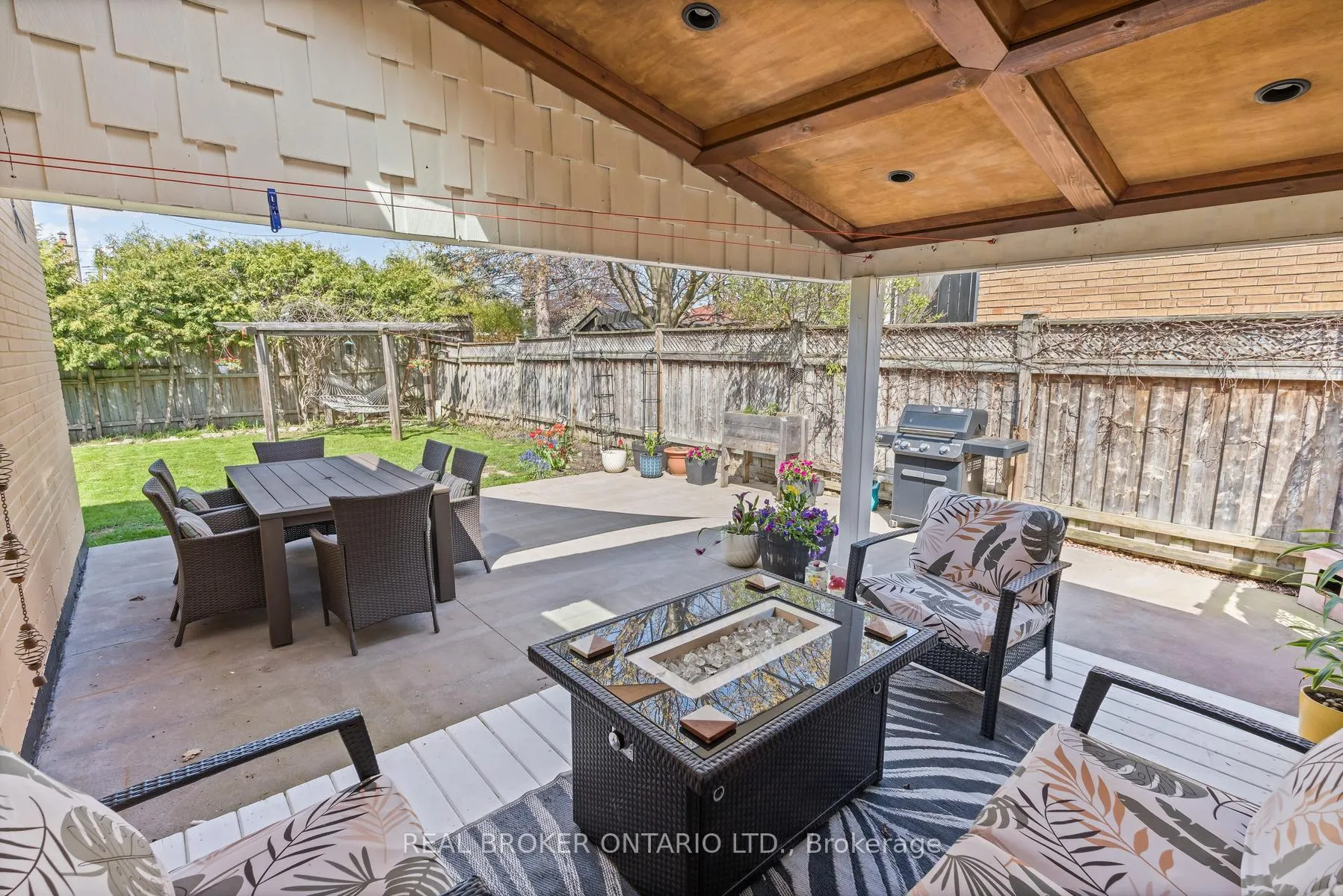 Photo 27 of 15 Byron Street, Halton Hills, Georgetown — HOMEH