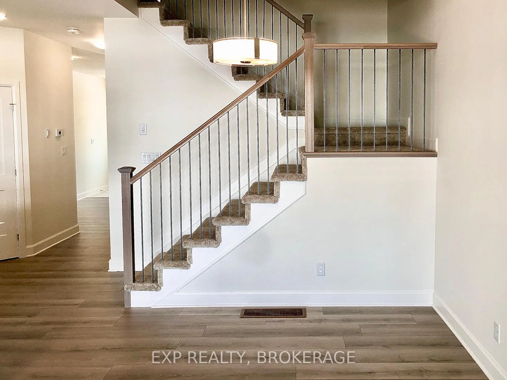 Photo 9 of 1425 Summer Street, Kingston, Kingston East (Incl Barret Crt) — HOMEH