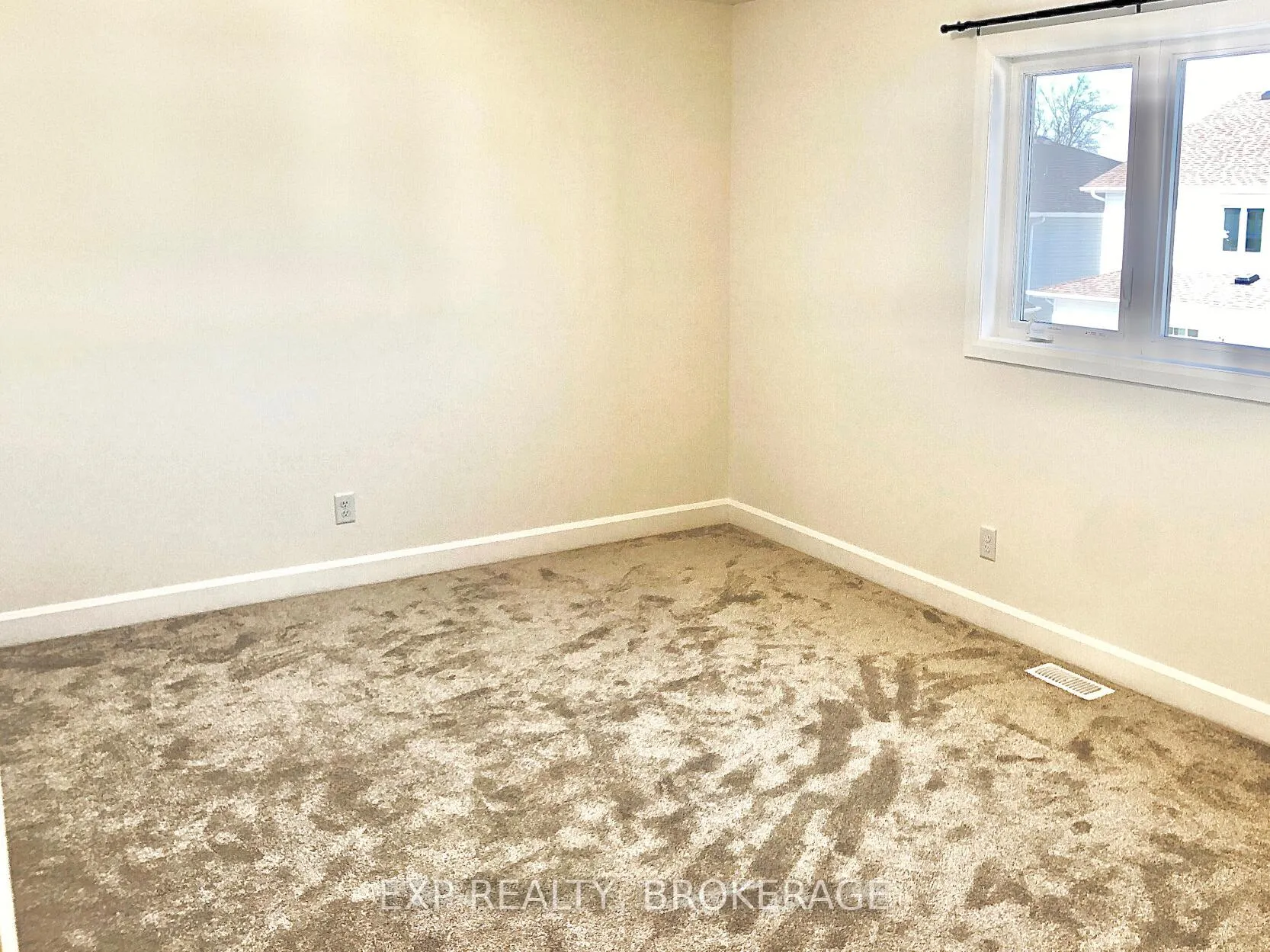 Photo 14 of 1425 Summer Street, Kingston, Kingston East (Incl Barret Crt) — HOMEH