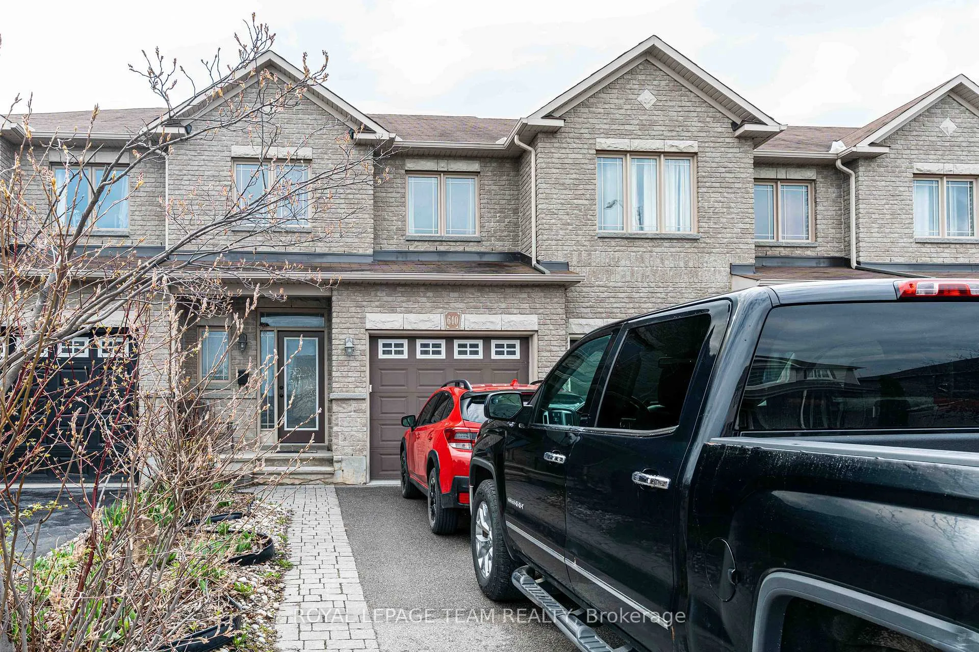 Photo 1 of 640 Pepperville Crescent, Ottawa, Kanata - Emerald Meadows/Trailwest — HOMEH
