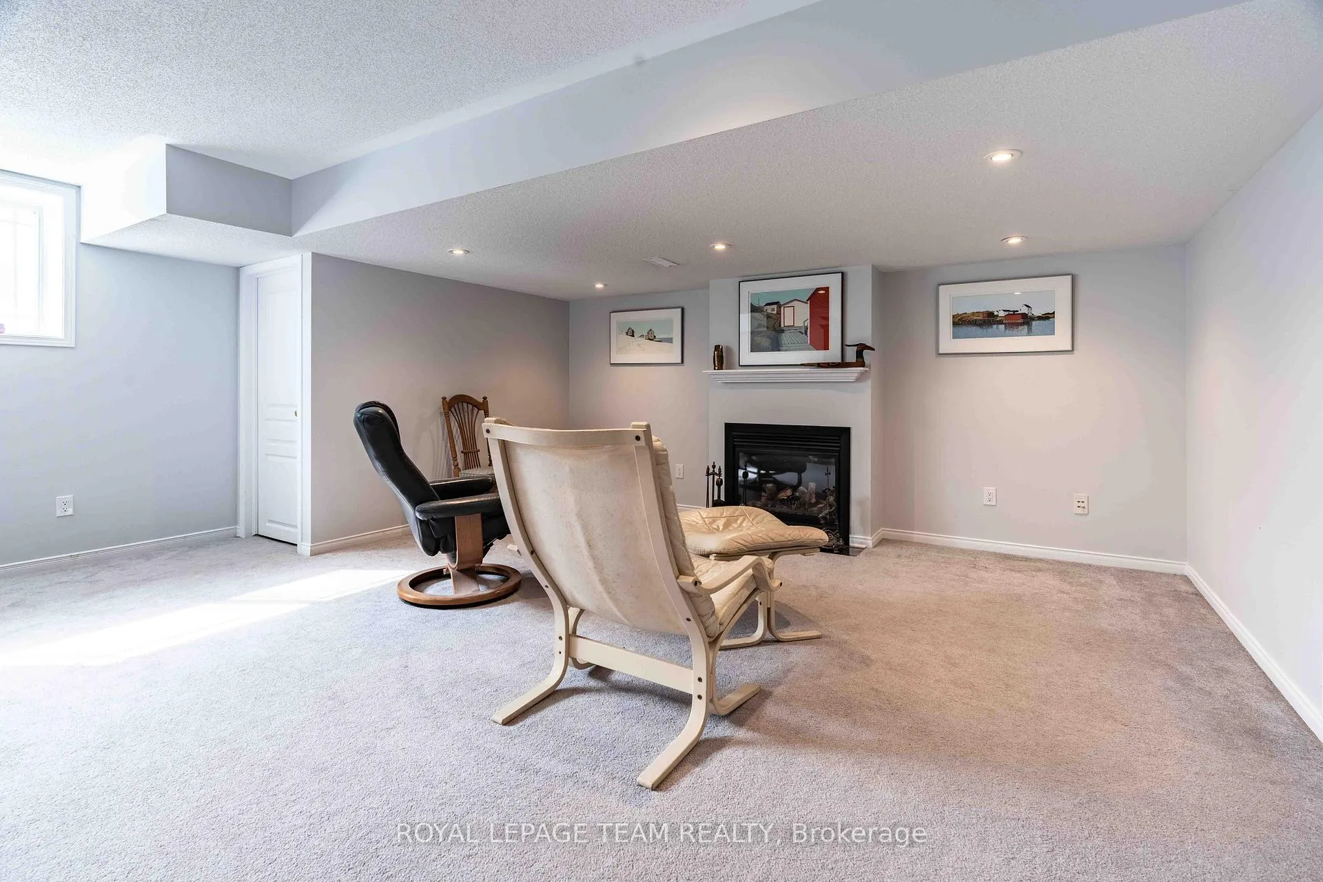 Photo 18 of 640 Pepperville Crescent, Ottawa, Kanata - Emerald Meadows/Trailwest — HOMEH