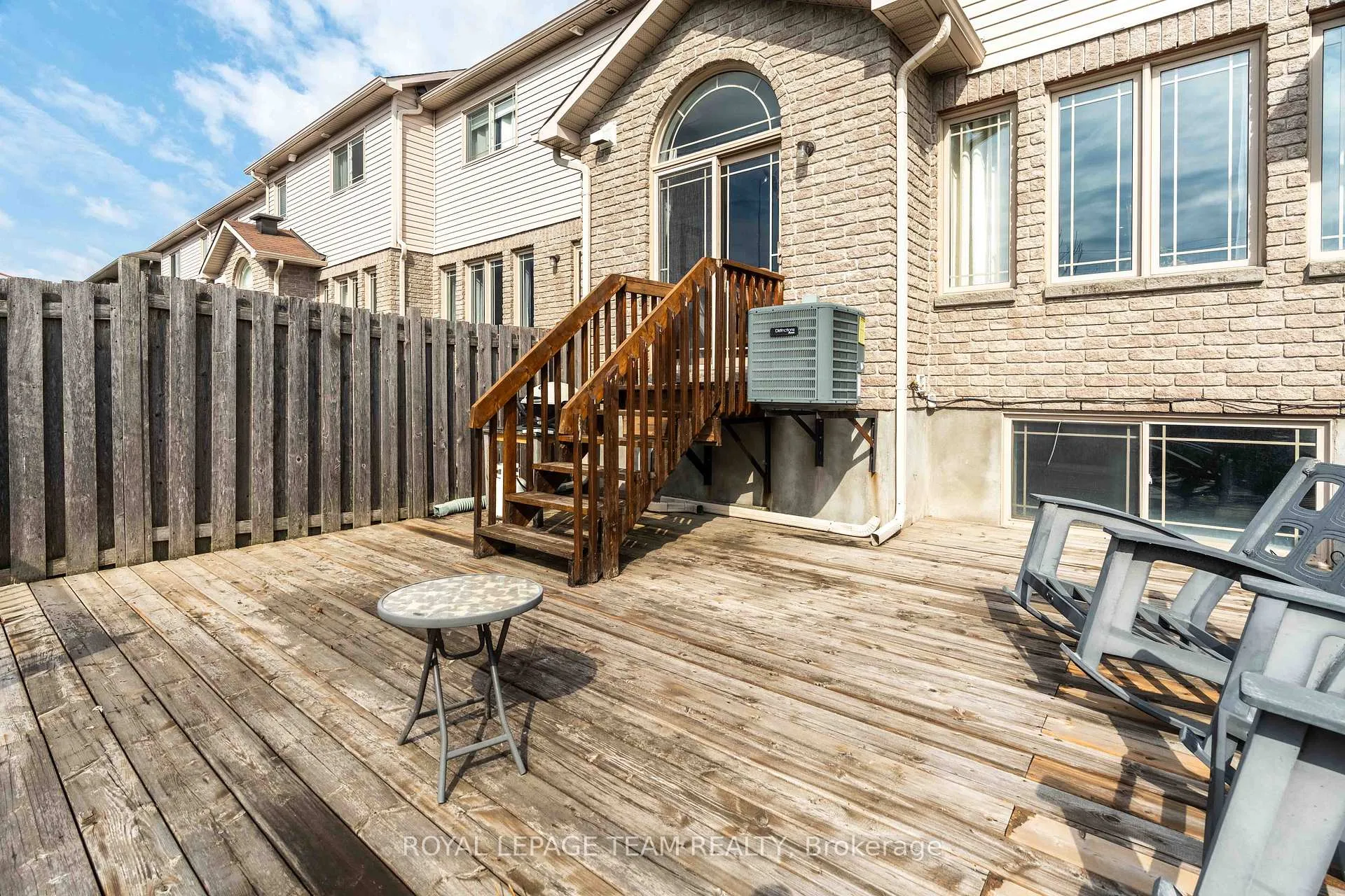 Photo 21 of 640 Pepperville Crescent, Ottawa, Kanata - Emerald Meadows/Trailwest — HOMEH