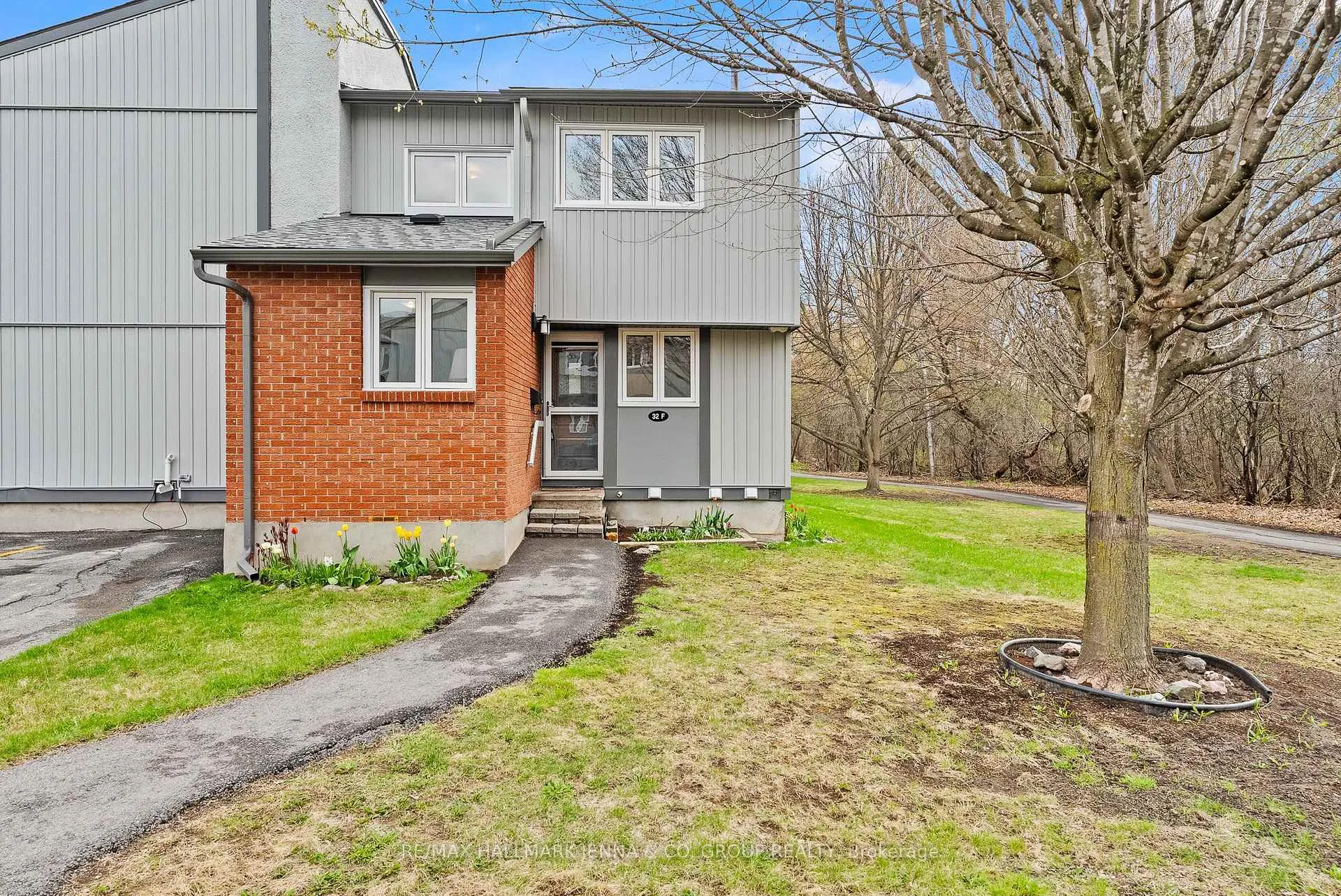 Photo 1 of Unit 49, 32 F Benlea Drive, Ottawa, Tanglewood — HOMEH