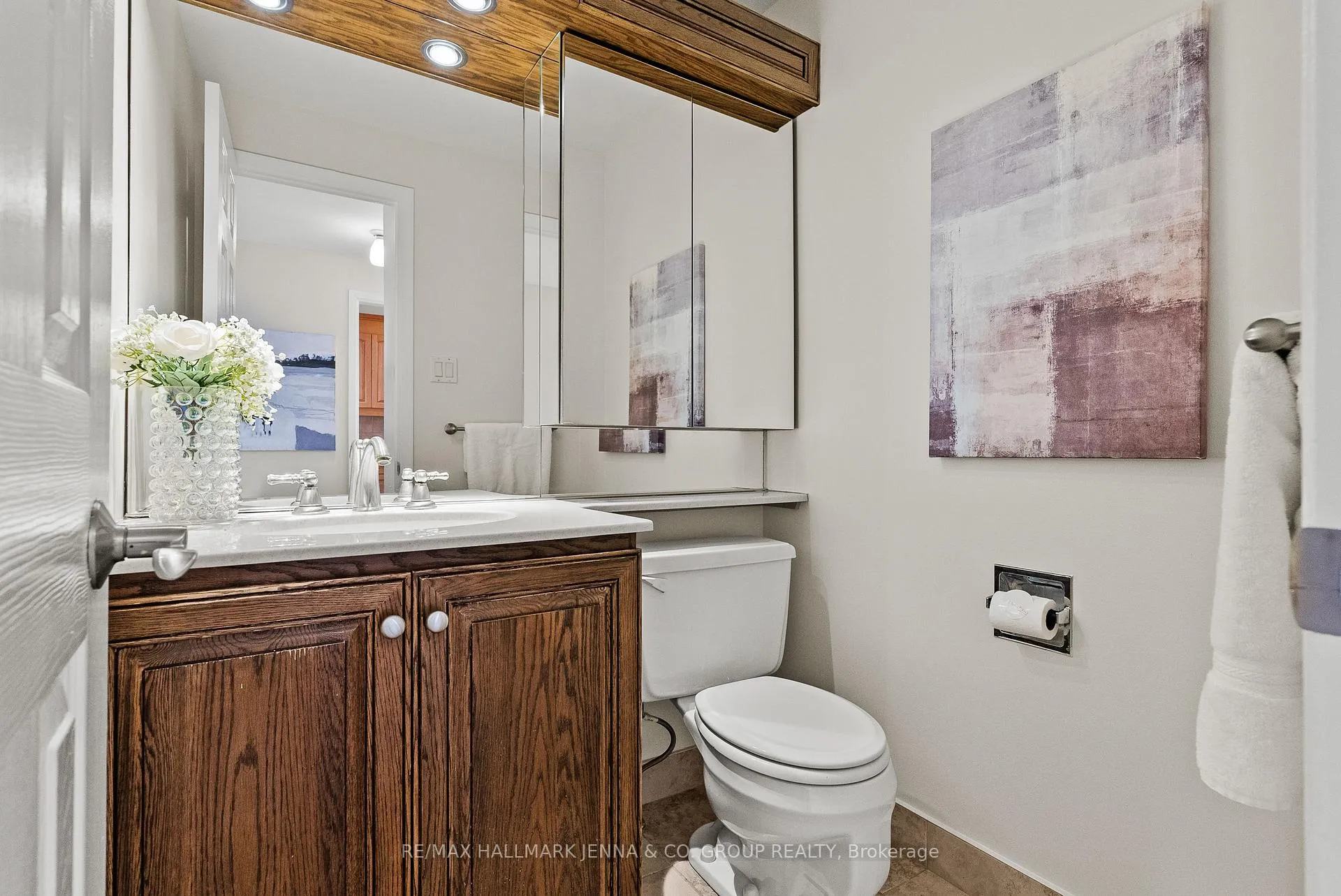Photo 16 of Unit 49, 32 F Benlea Drive, Ottawa, Tanglewood — HOMEH