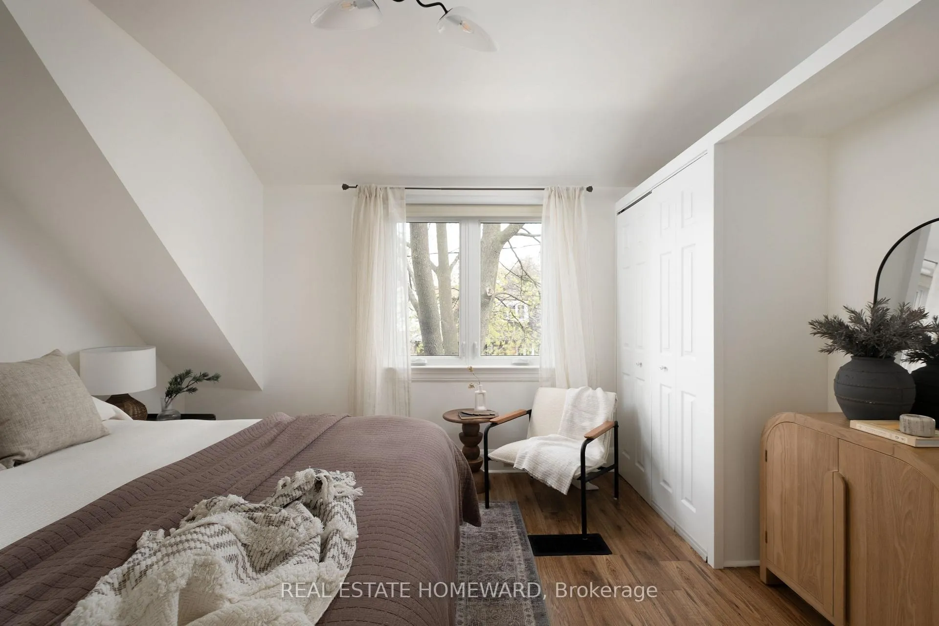 Photo 16 of 79 Newmarket Avenue, Toronto, East End-Danforth — HOMEH
