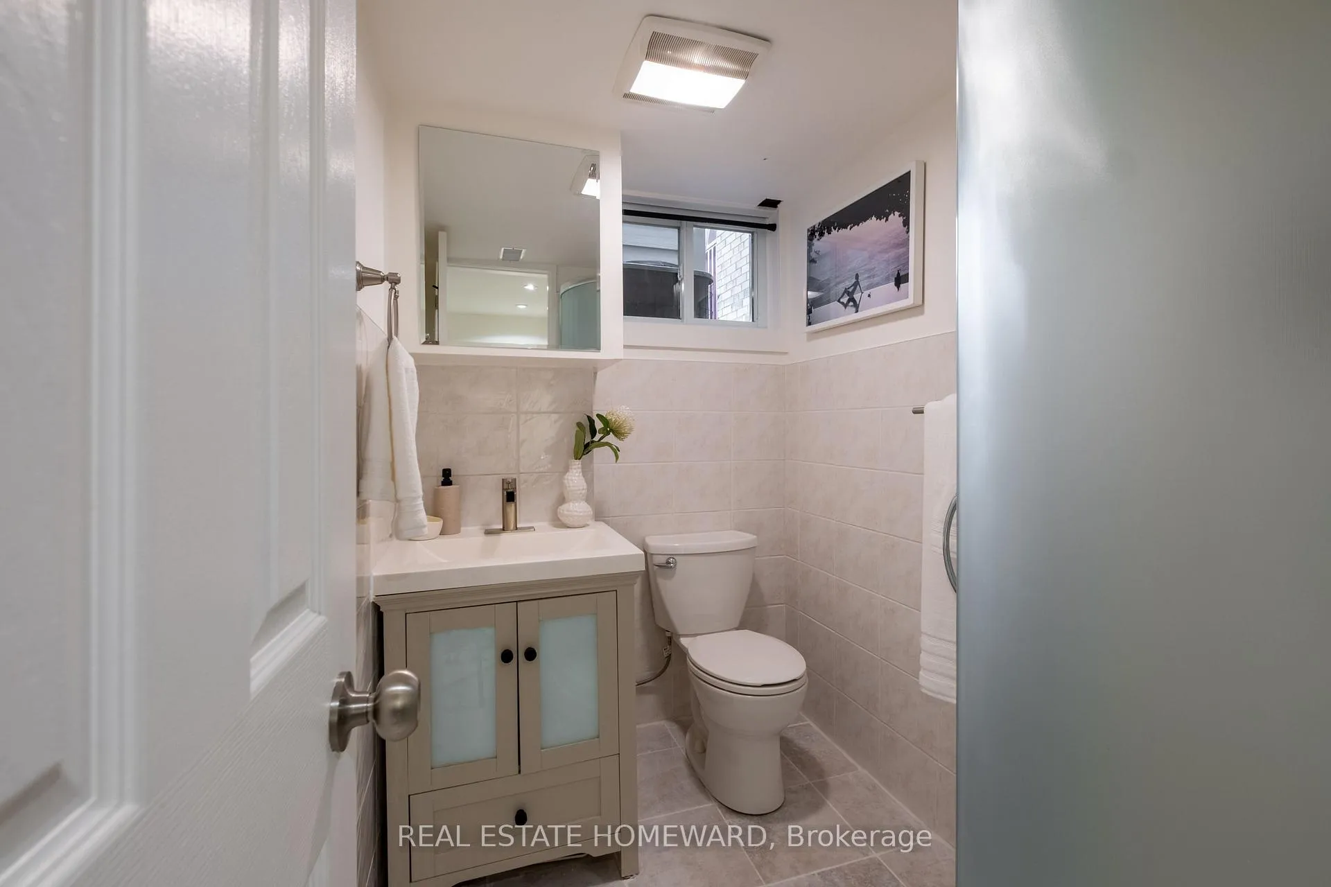 Photo 29 of 79 Newmarket Avenue, Toronto, East End-Danforth — HOMEH