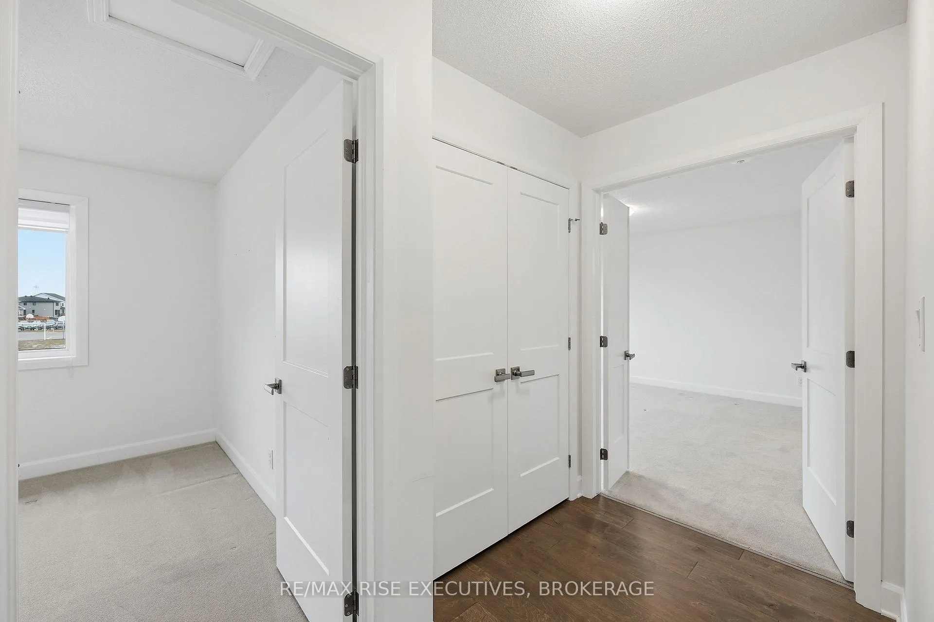 Photo 21 of 1406 Tulip Drive, Kingston, City Northwest — HOMEH