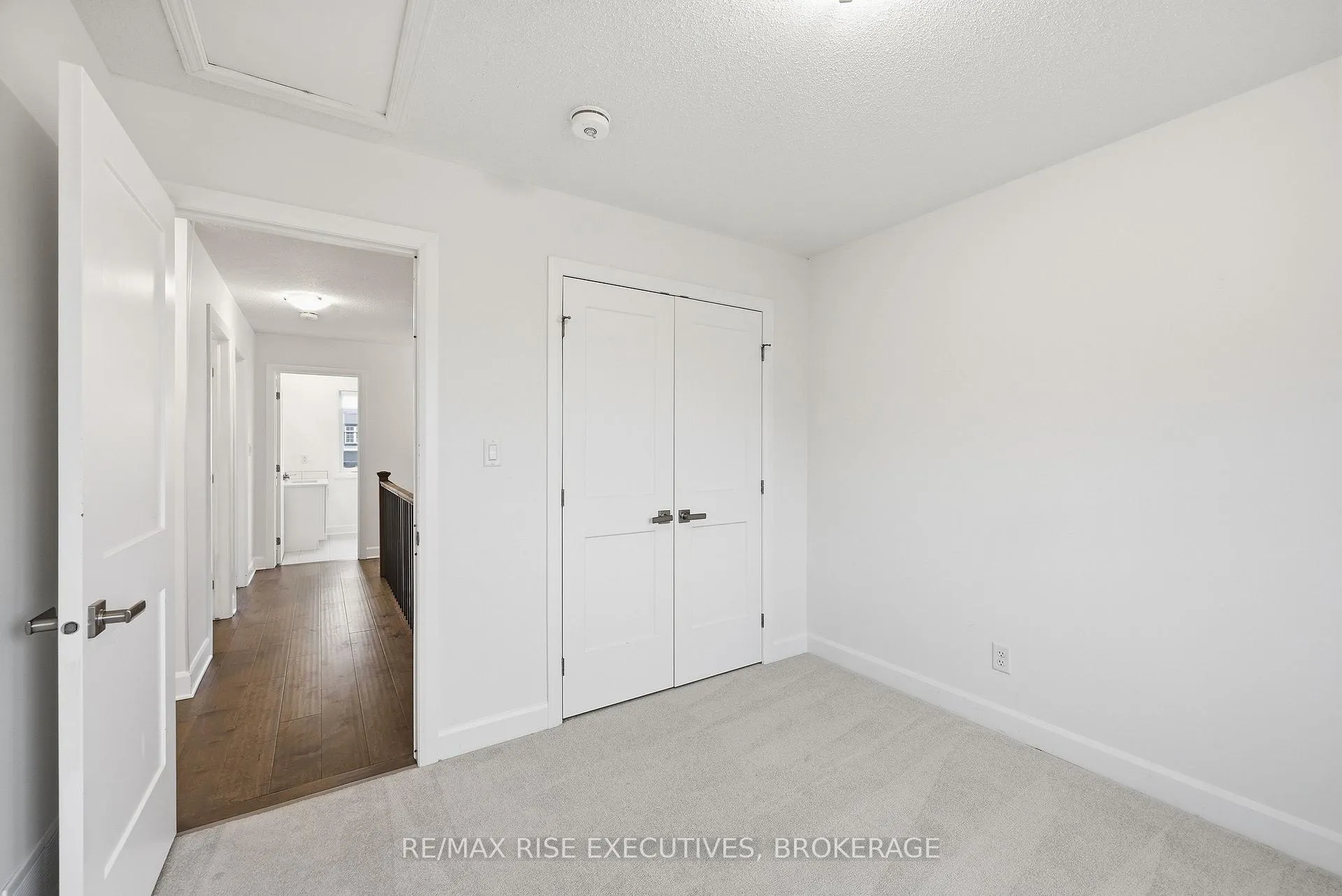 Photo 23 of 1406 Tulip Drive, Kingston, City Northwest — HOMEH