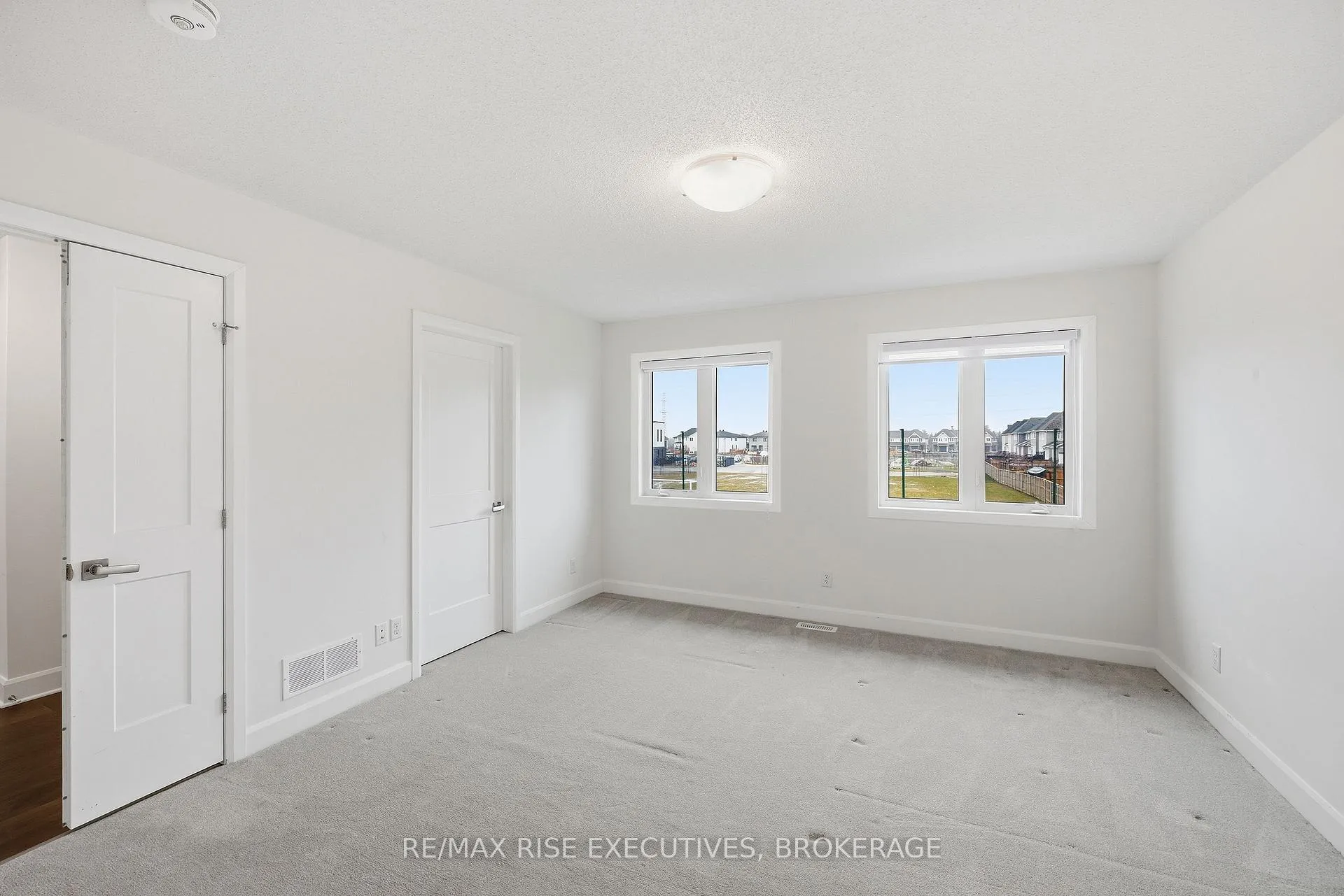 Photo 26 of 1406 Tulip Drive, Kingston, City Northwest — HOMEH