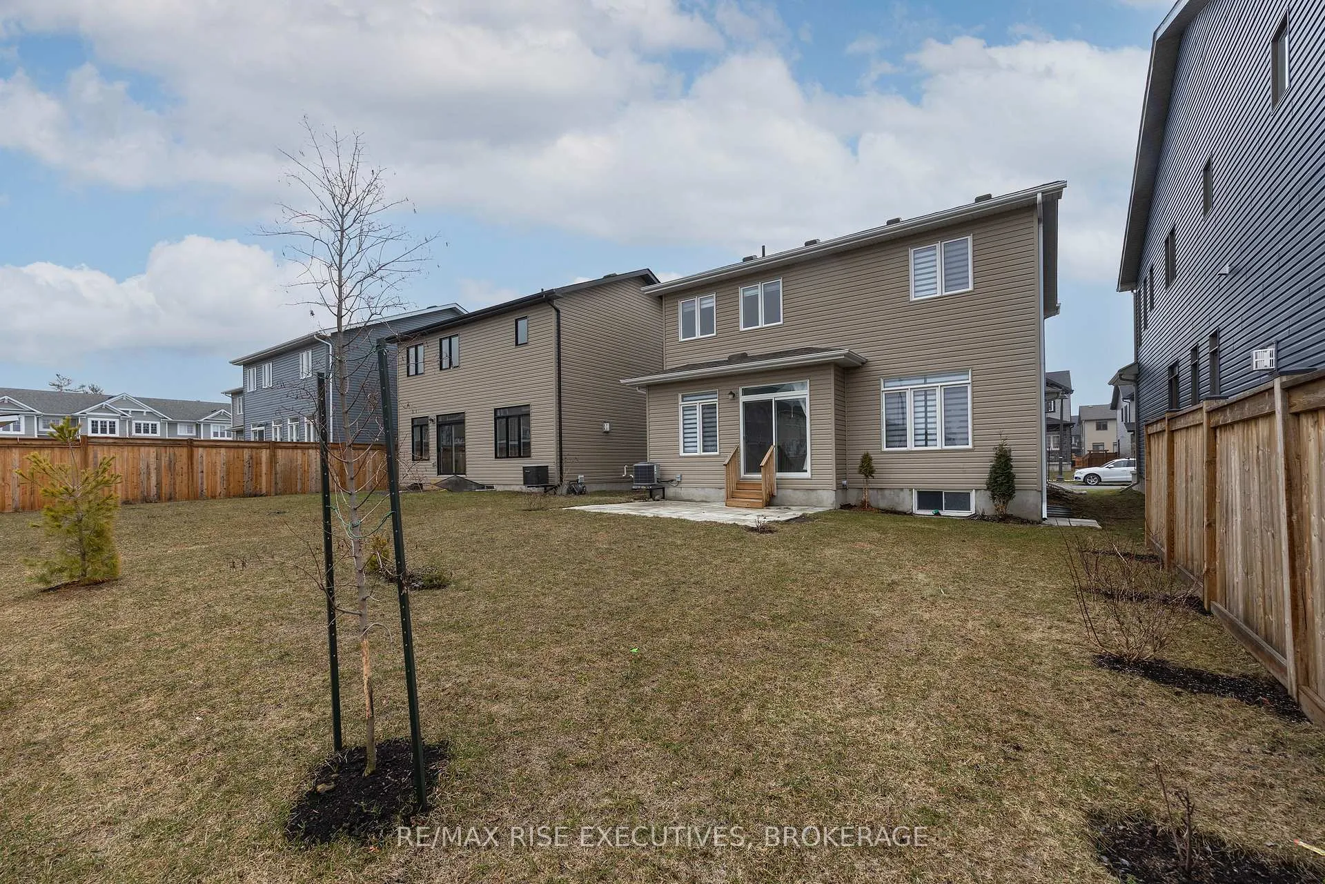 Photo 35 of 1406 Tulip Drive, Kingston, City Northwest — HOMEH