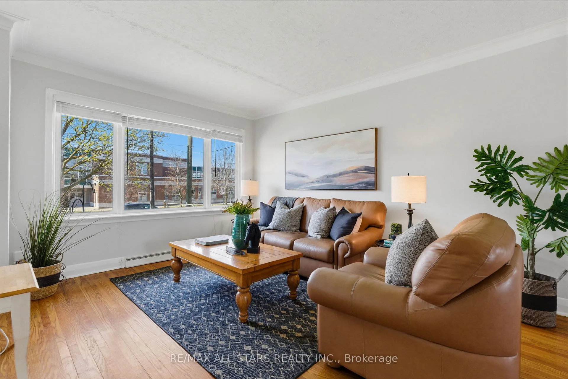 Photo 5 of 142 Planks Lane, Uxbridge — HOMEH