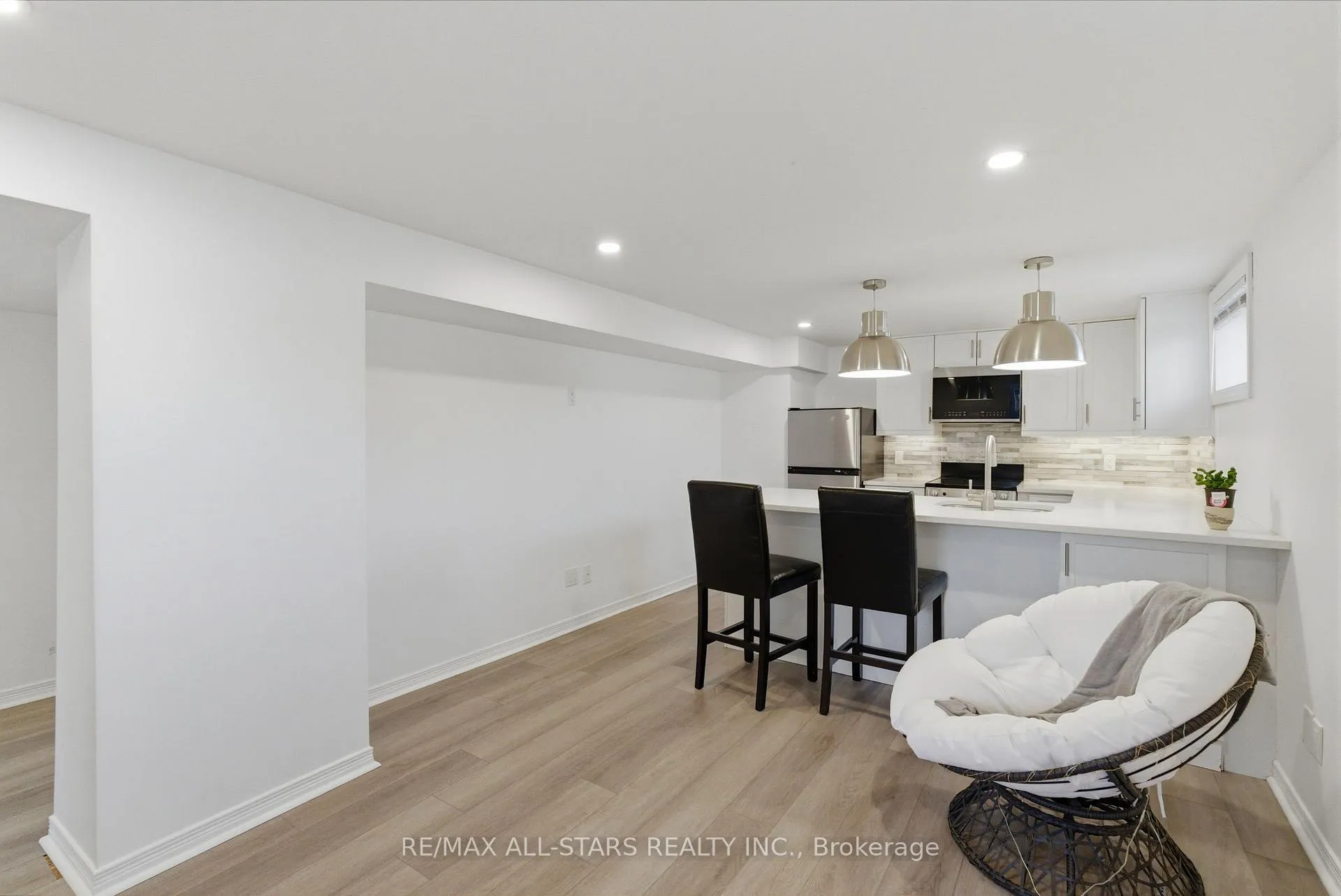 Photo 24 of 142 Planks Lane, Uxbridge — HOMEH