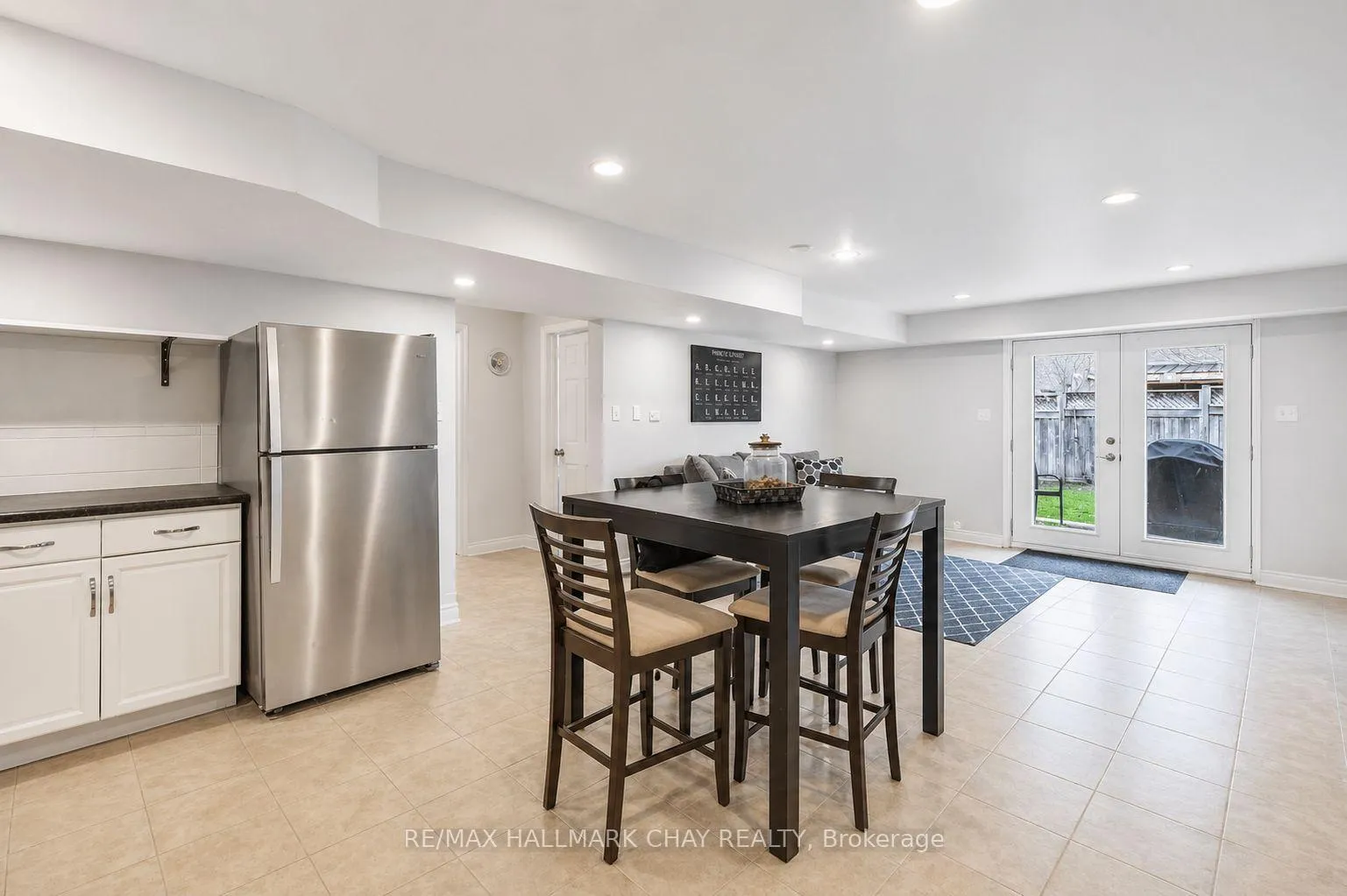 Photo 5 of Unit Lower, 196 Country Lane, Barrie, Painswick South — HOMEH