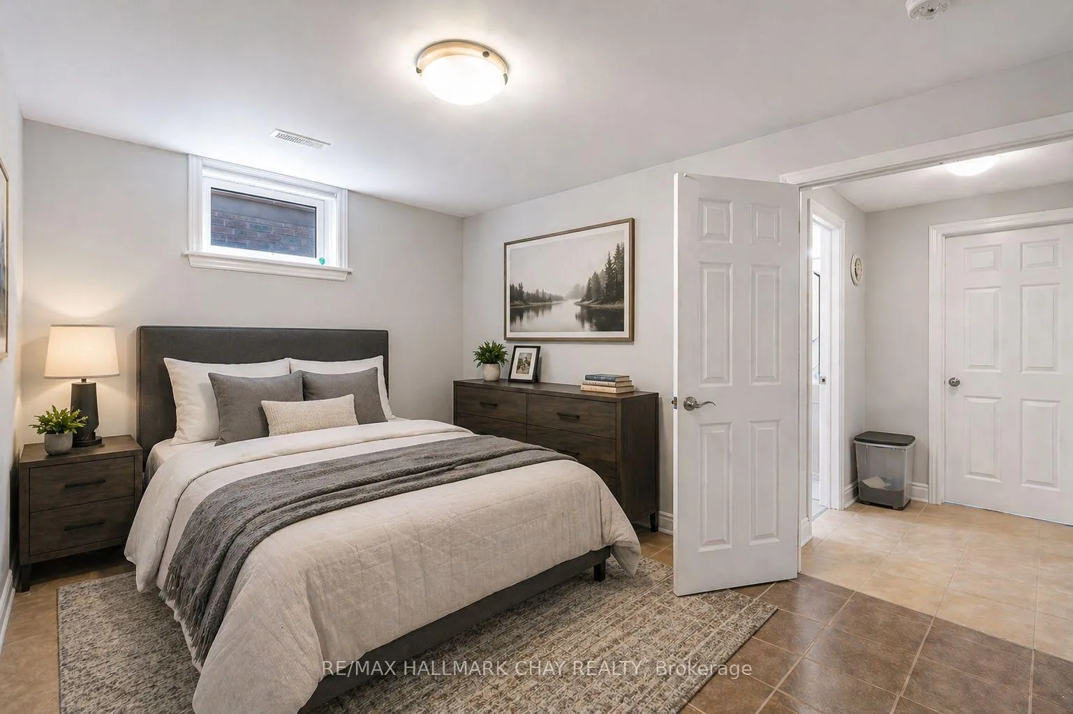 Photo 8 of Unit Lower, 196 Country Lane, Barrie, Painswick South — HOMEH