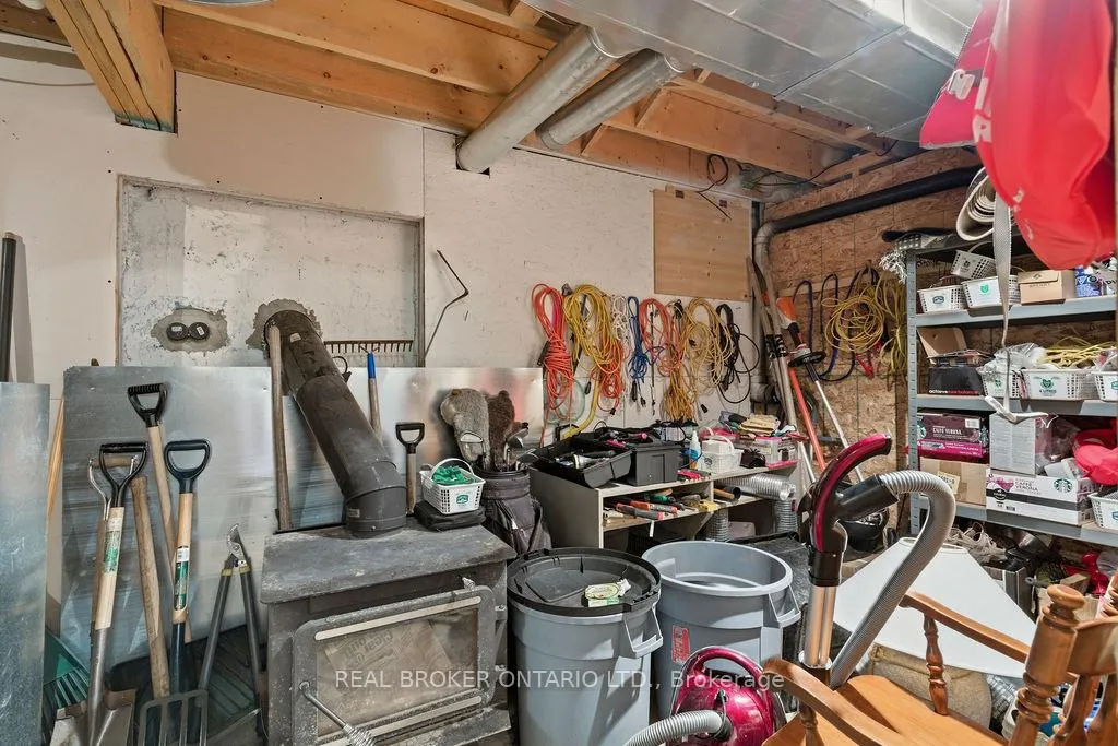 Photo 30 of 2225 Green Bay Road, Frontenac, Frontenac South — HOMEH