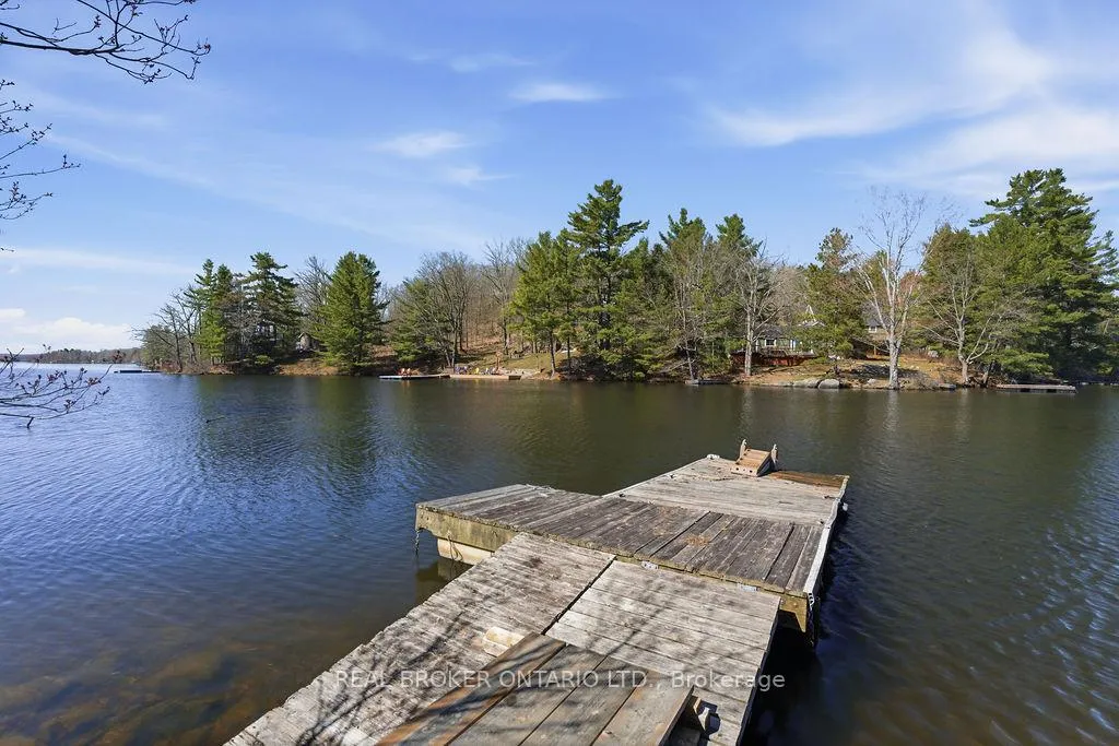 Photo 35 of 2225 Green Bay Road, Frontenac, Frontenac South — HOMEH