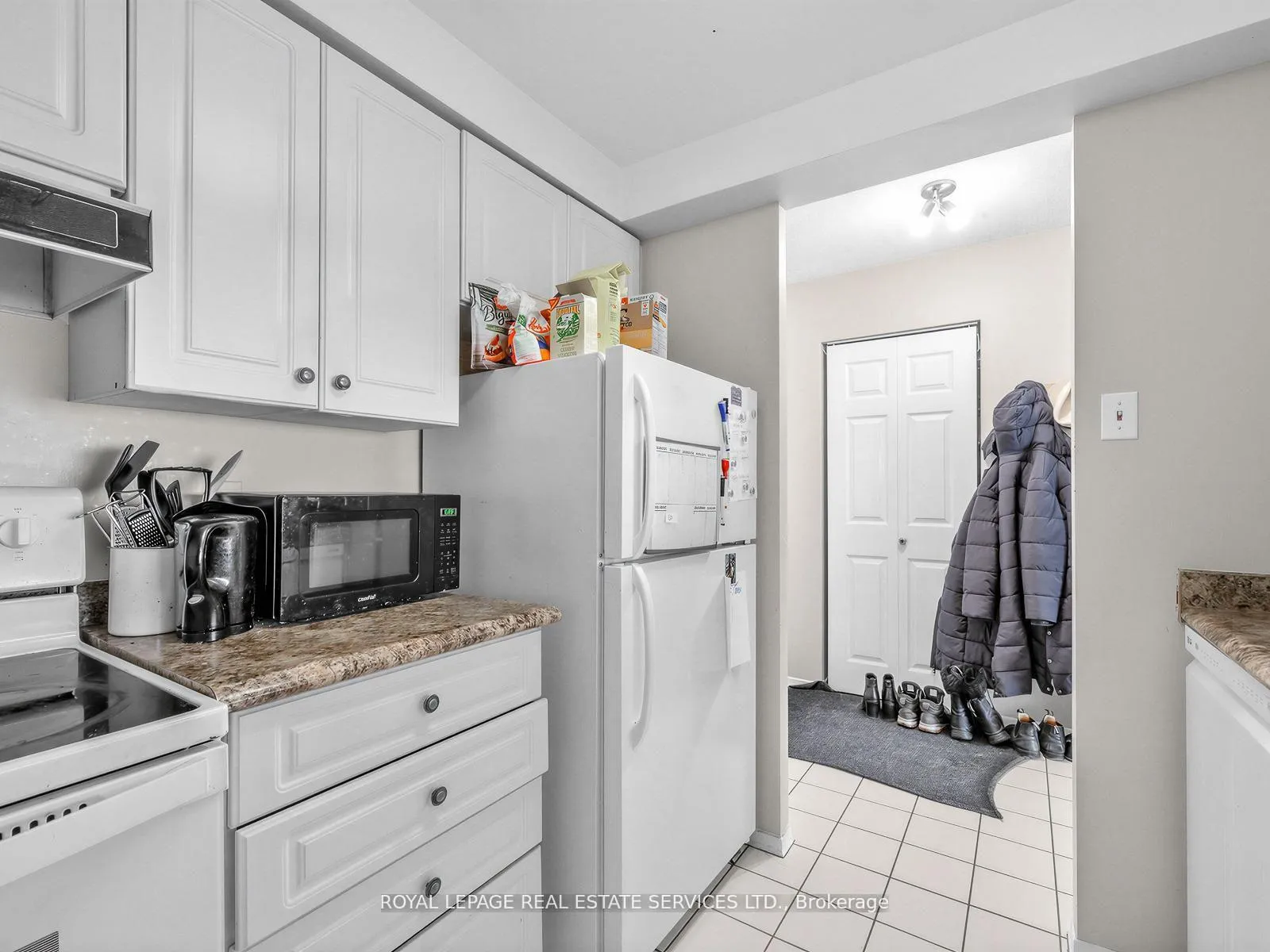 Photo 5 of Unit 310, 117 Gerrard Street E, Toronto, Church-Yonge Corridor — HOMEH
