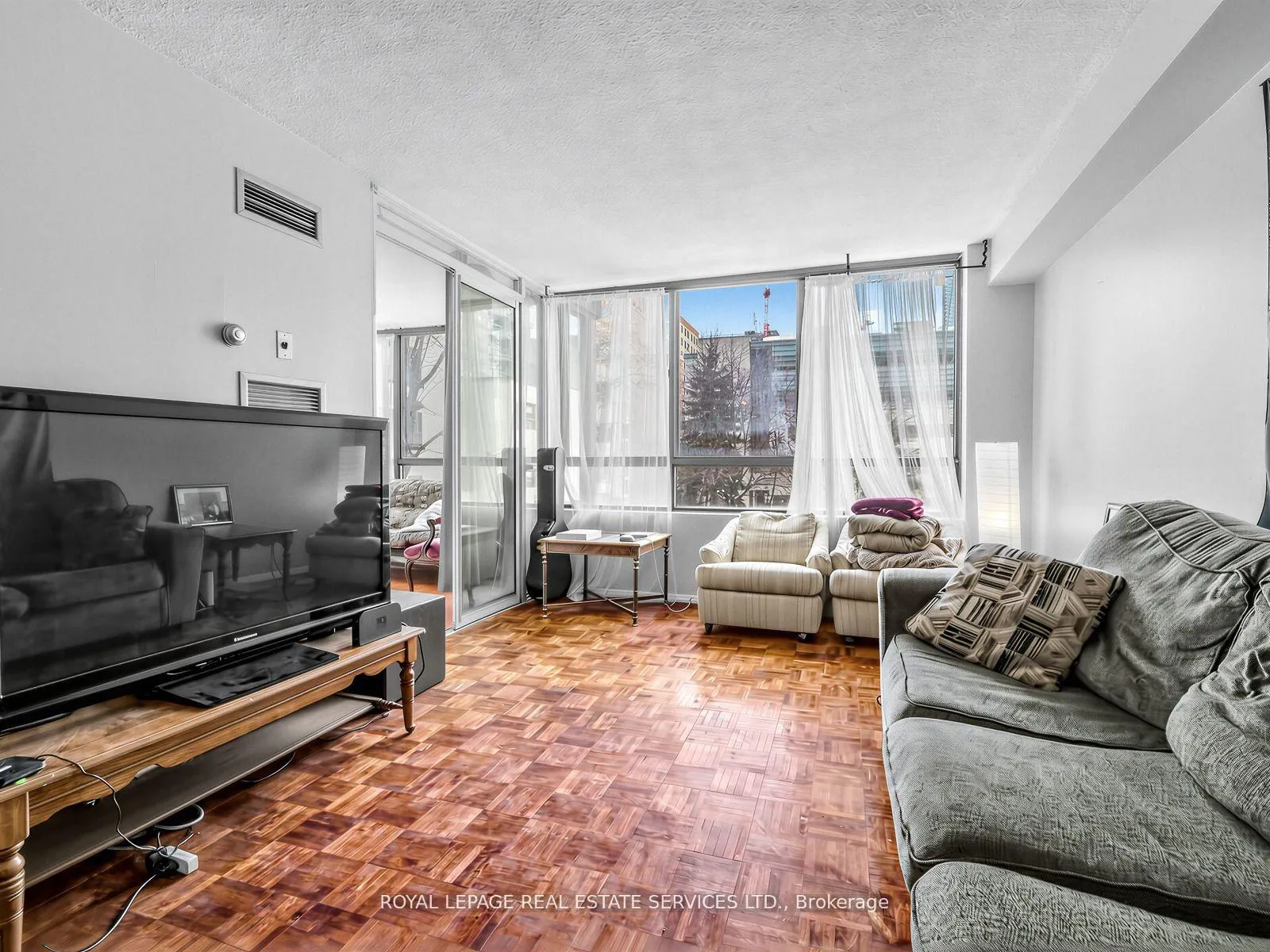 Photo 7 of Unit 310, 117 Gerrard Street E, Toronto, Church-Yonge Corridor — HOMEH
