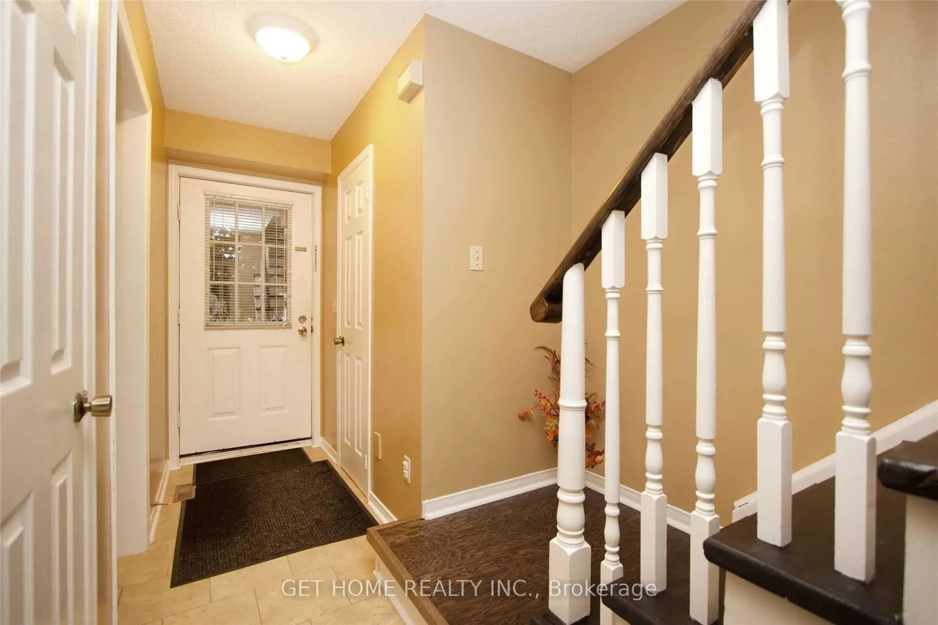 Photo 6 of 1310 Charter Crescent, Oshawa, Lakeview — HOMEH