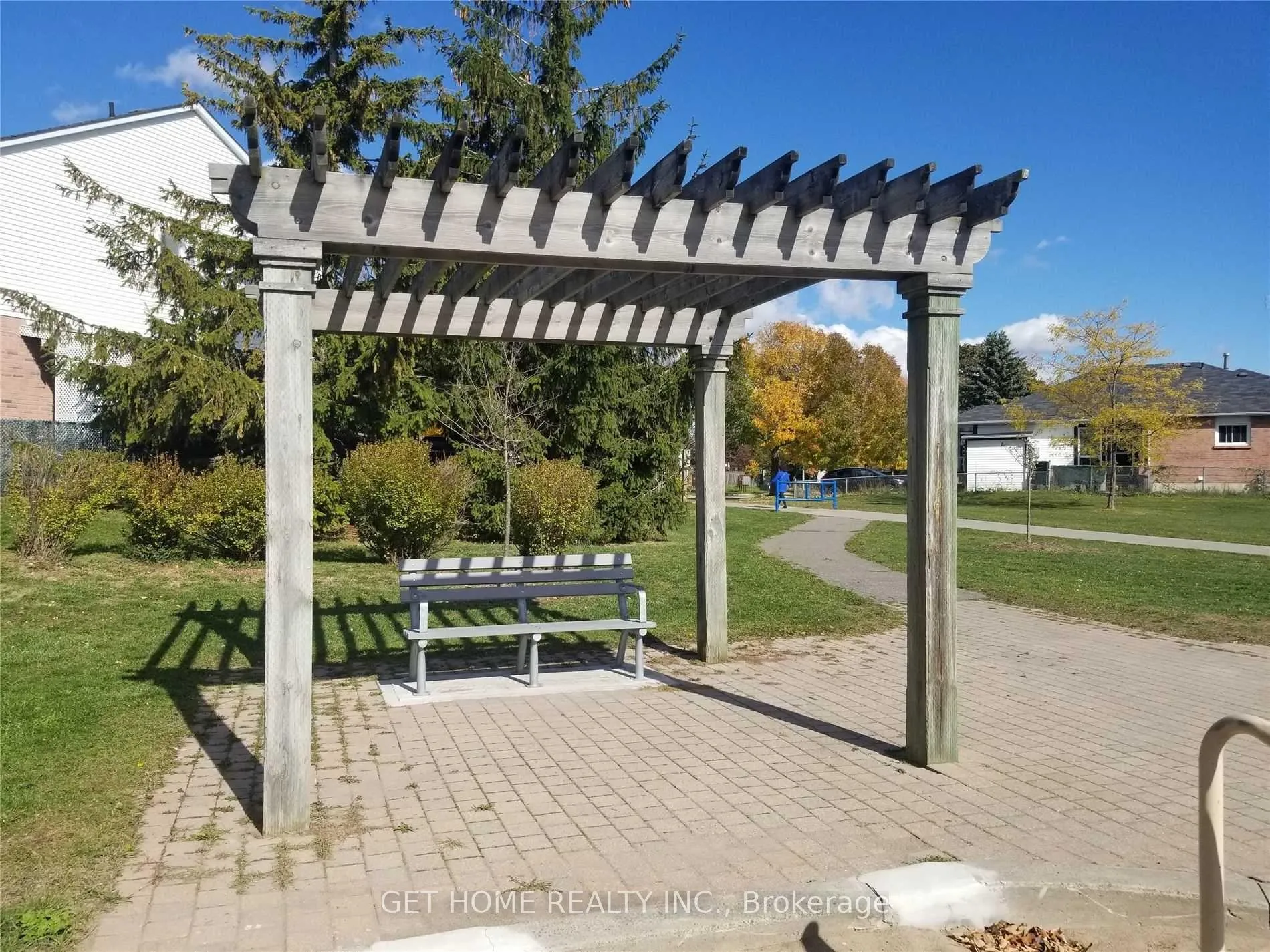 Photo 34 of 1310 Charter Crescent, Oshawa, Lakeview — HOMEH