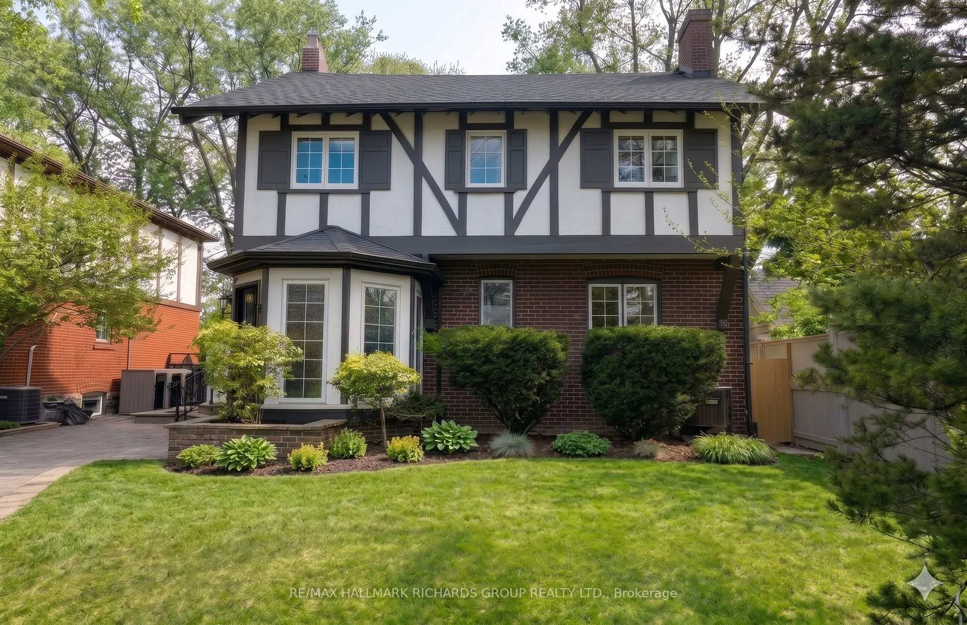 Photo 1 of 27 Bracken Avenue, Toronto, The Beaches — HOMEH