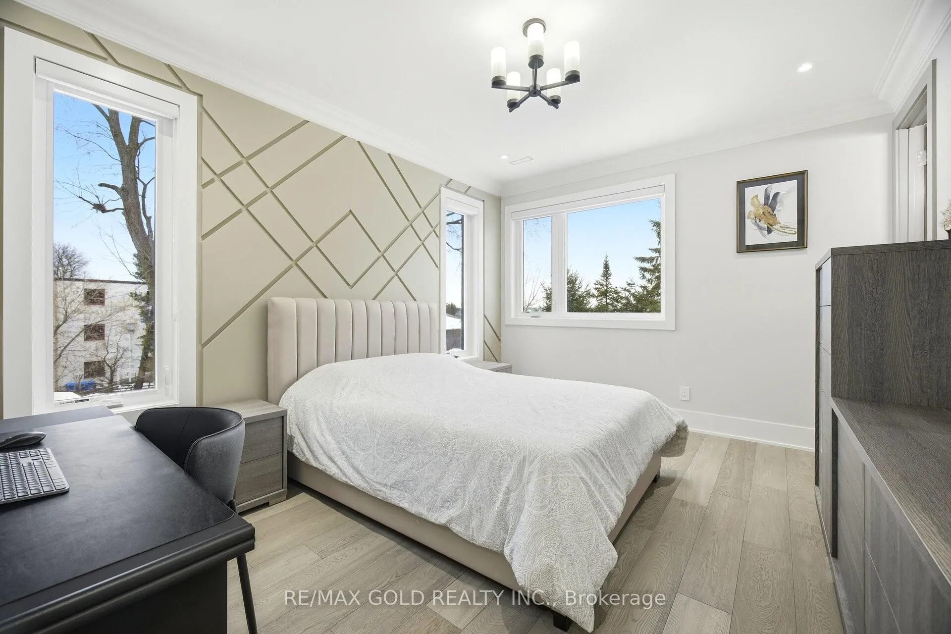 Photo 22 of 28 William Street, Caledon, Bolton West — HOMEH