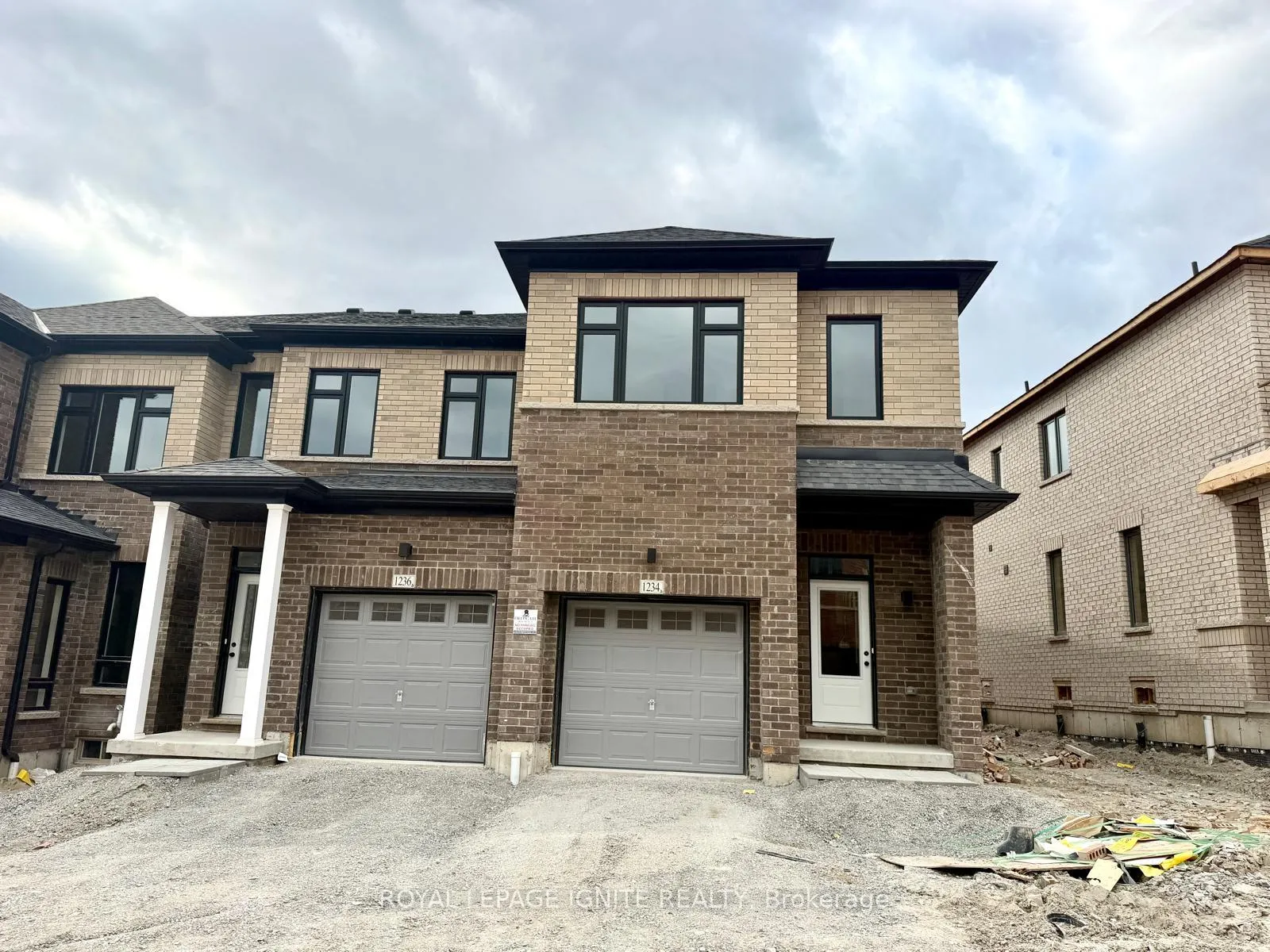 Photo 1 of 1234 Elizabeth Mackenzie Drive, Pickering, Rural Pickering — HOMEH