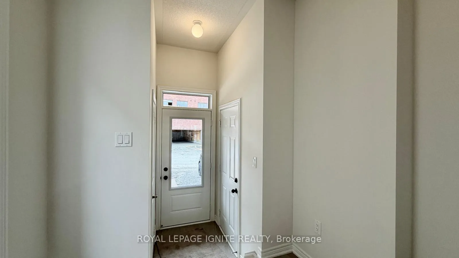 Photo 3 of 1234 Elizabeth Mackenzie Drive, Pickering, Rural Pickering — HOMEH
