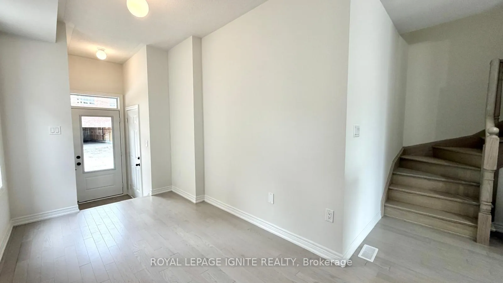Photo 5 of 1234 Elizabeth Mackenzie Drive, Pickering, Rural Pickering — HOMEH