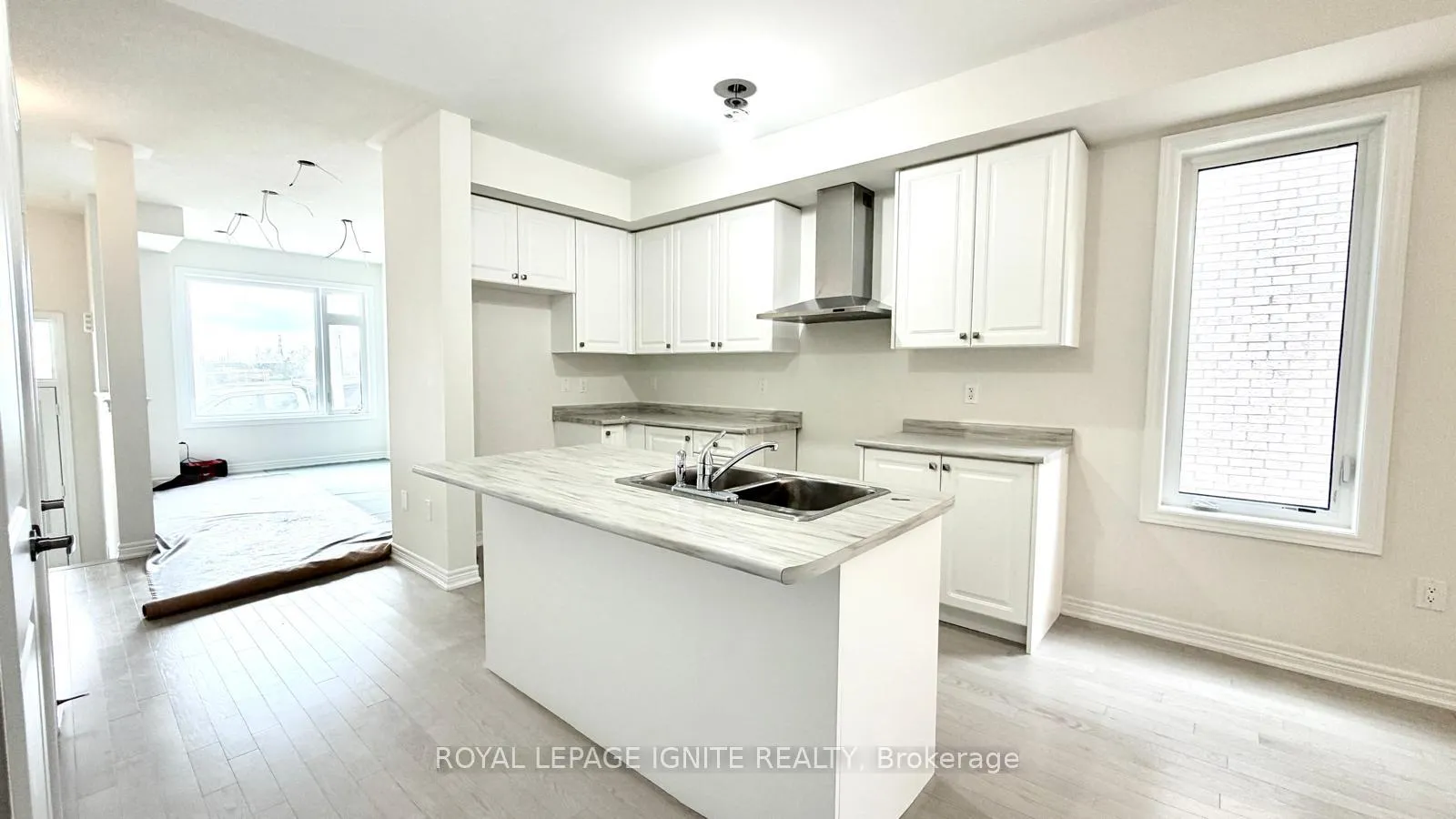 Photo 6 of 1234 Elizabeth Mackenzie Drive, Pickering, Rural Pickering — HOMEH