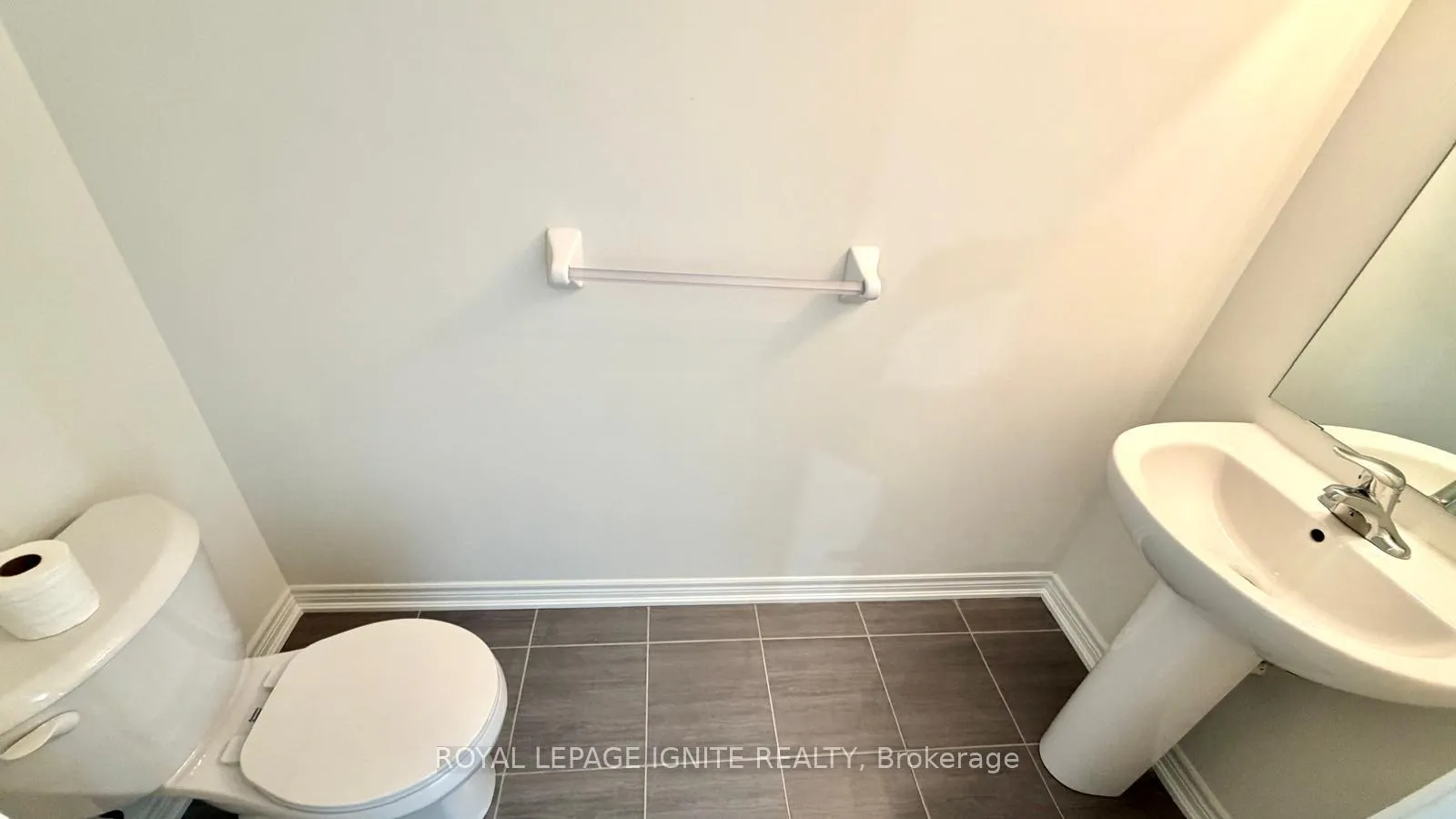 Photo 9 of 1234 Elizabeth Mackenzie Drive, Pickering, Rural Pickering — HOMEH