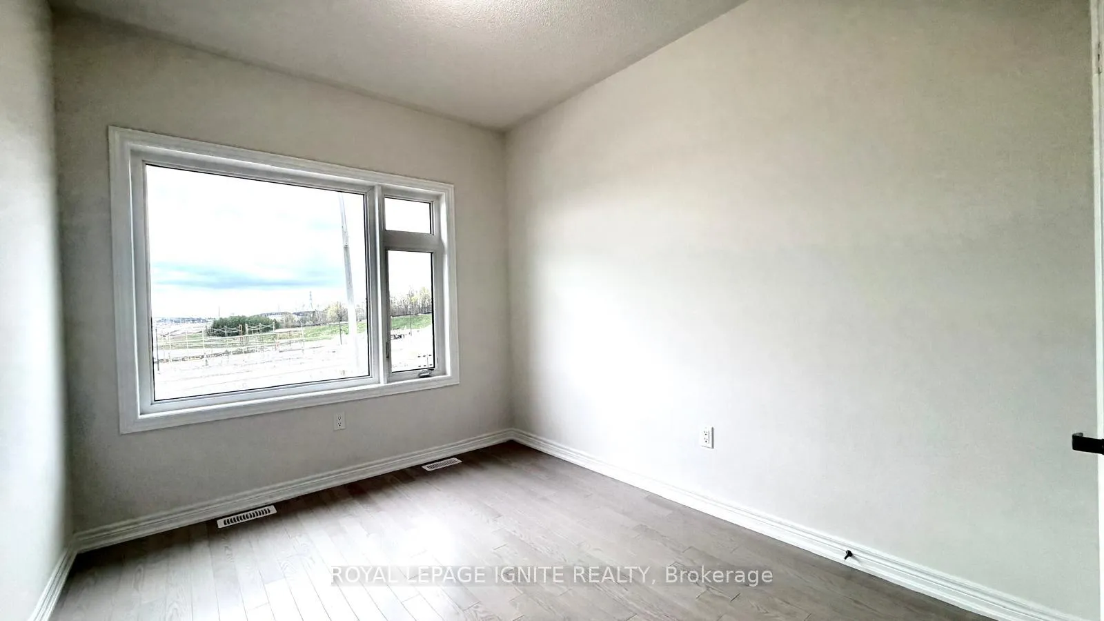Photo 16 of 1234 Elizabeth Mackenzie Drive, Pickering, Rural Pickering — HOMEH