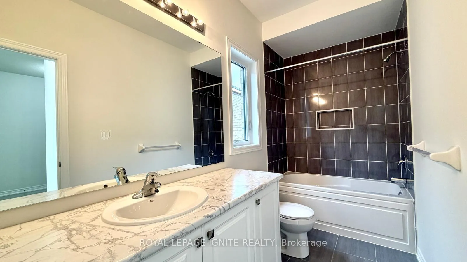 Photo 18 of 1234 Elizabeth Mackenzie Drive, Pickering, Rural Pickering — HOMEH