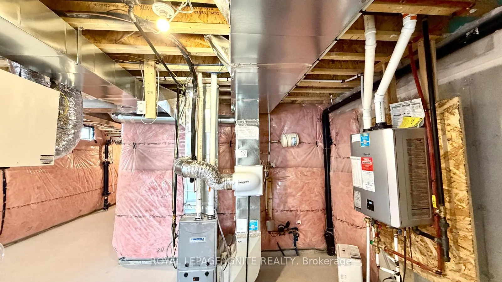 Photo 32 of 1234 Elizabeth Mackenzie Drive, Pickering, Rural Pickering — HOMEH