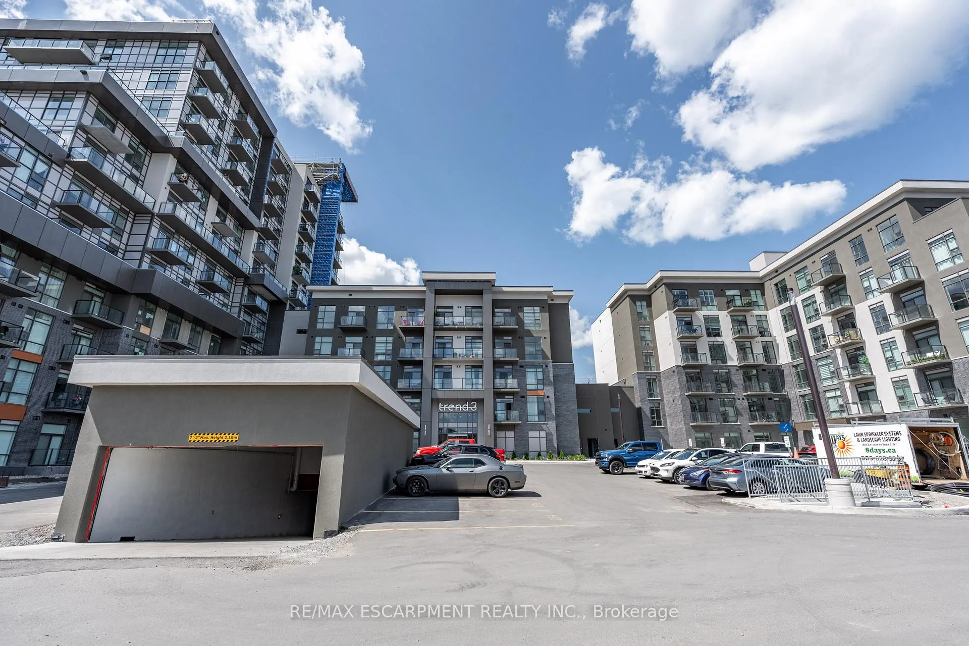 Photo 2 of Unit 225, 470 Dundas Street E, Hamilton, Waterdown — HOMEH