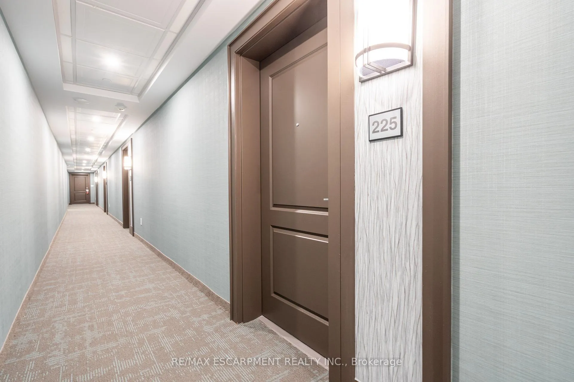 Photo 7 of Unit 225, 470 Dundas Street E, Hamilton, Waterdown — HOMEH
