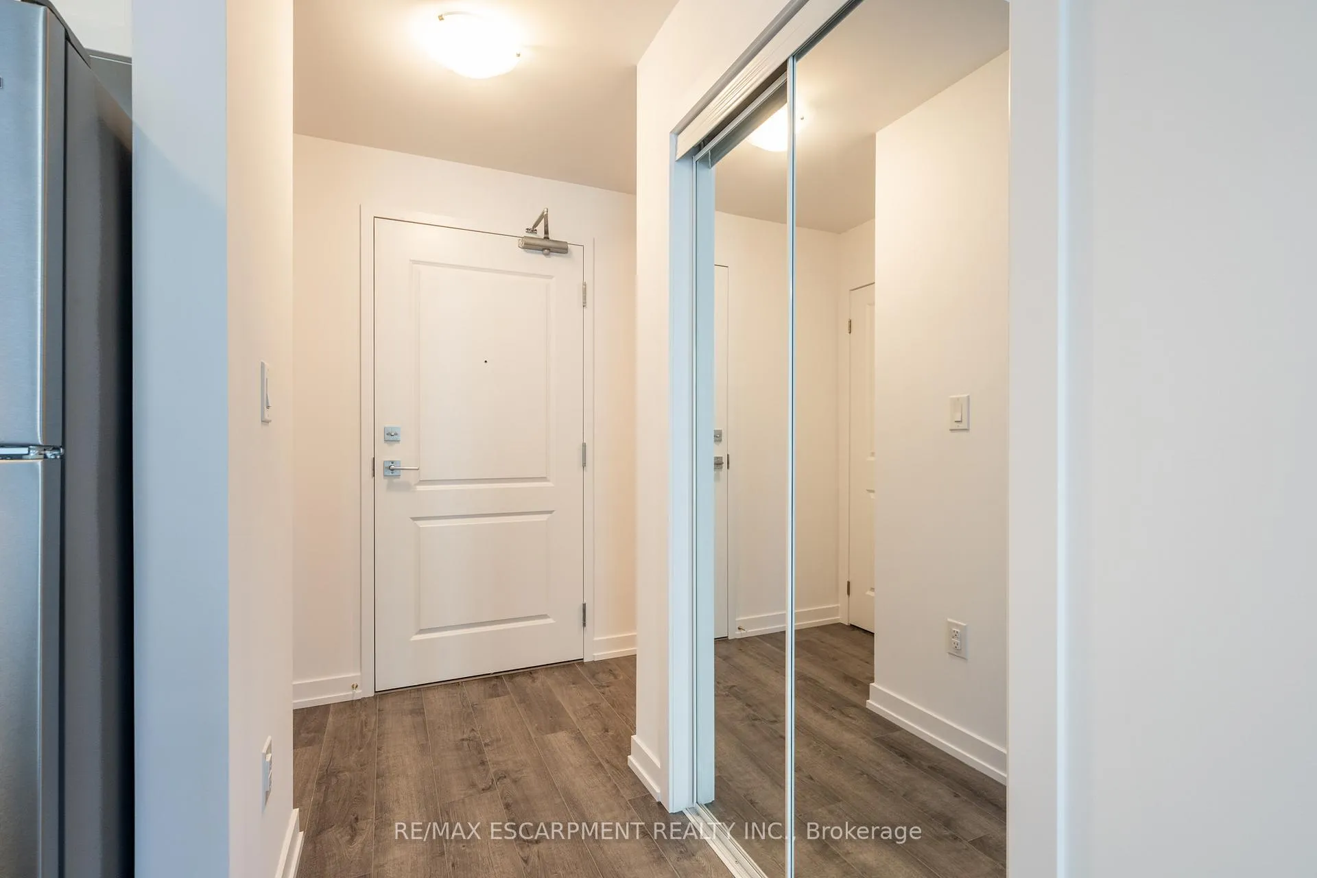 Photo 8 of Unit 225, 470 Dundas Street E, Hamilton, Waterdown — HOMEH