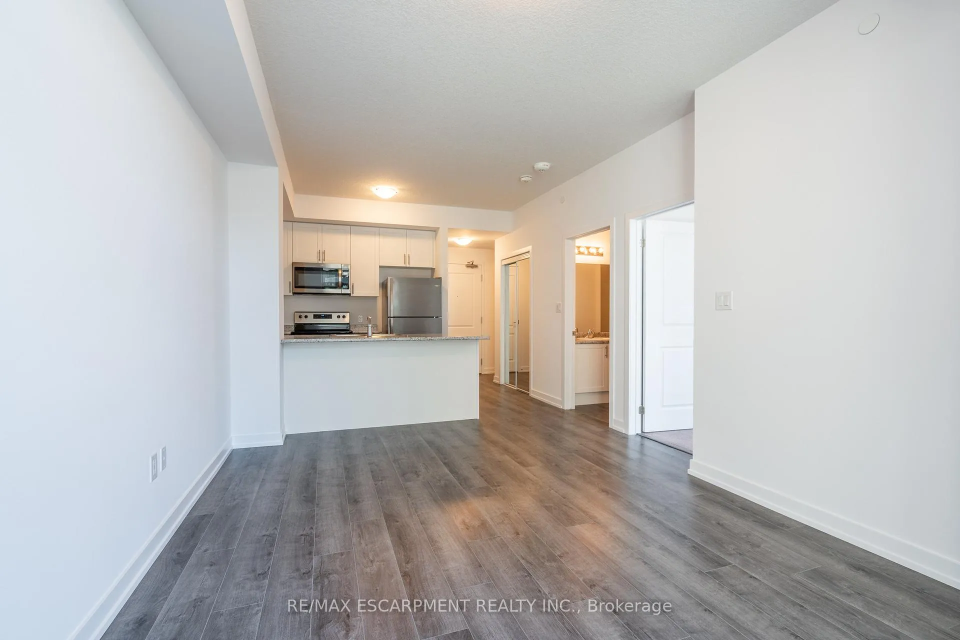 Photo 14 of Unit 225, 470 Dundas Street E, Hamilton, Waterdown — HOMEH